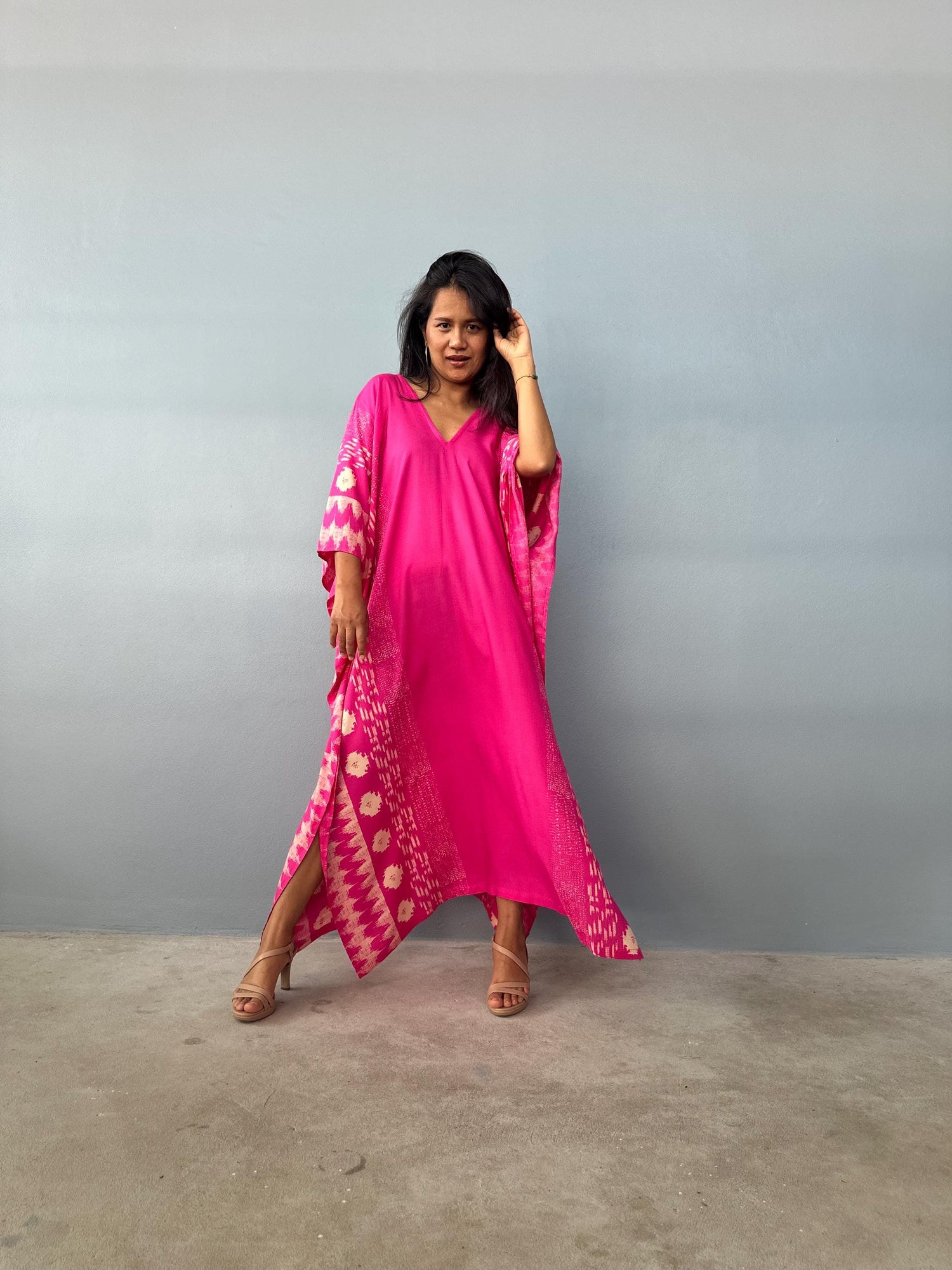 Luna Hand Screen Printed Kaftan in Fuchsia