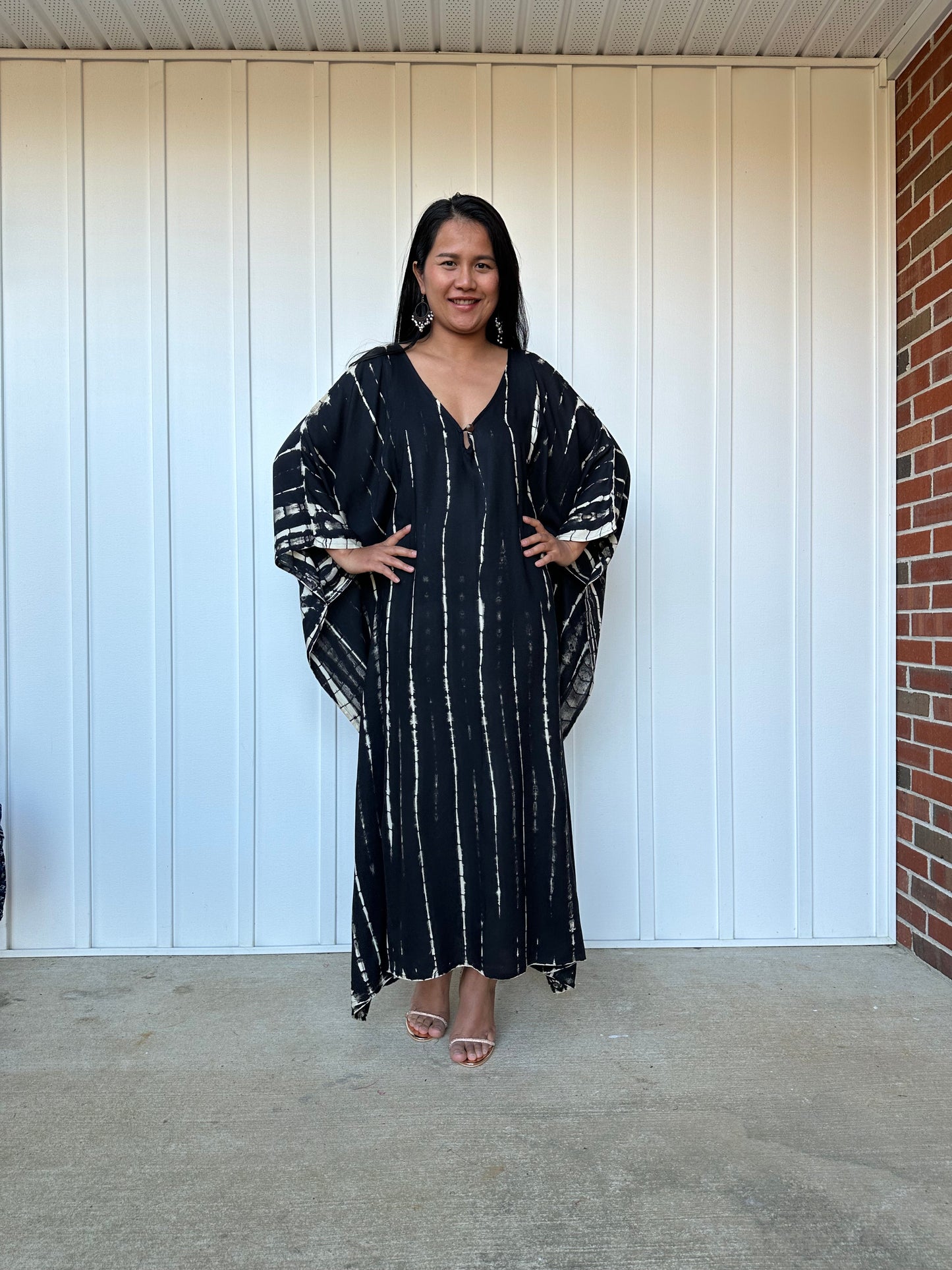 MALA handworks Bella Midi Kaftan in Black and off White with front Button