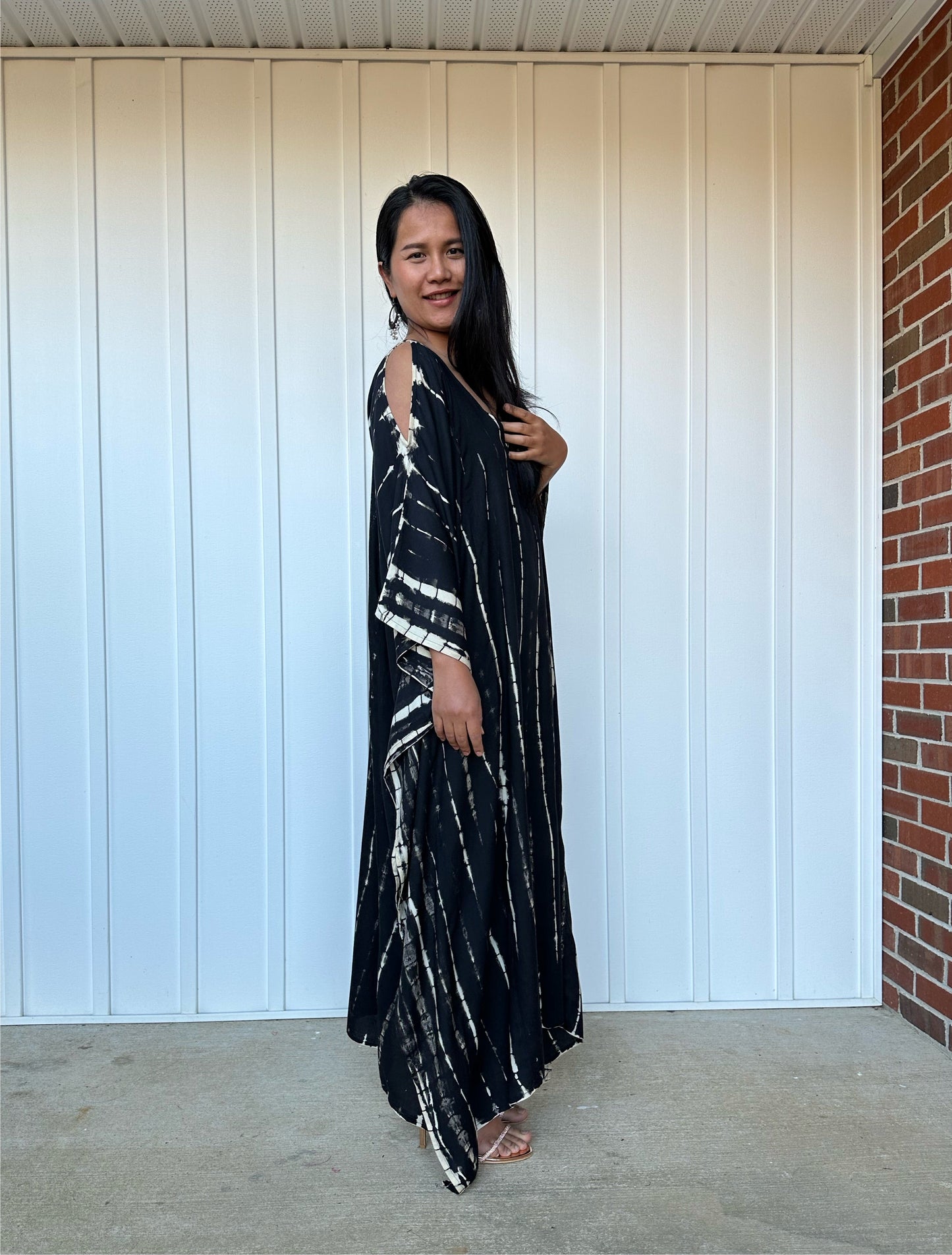 MALA handworks Bella Midi Kaftan in Black and off White with front Button