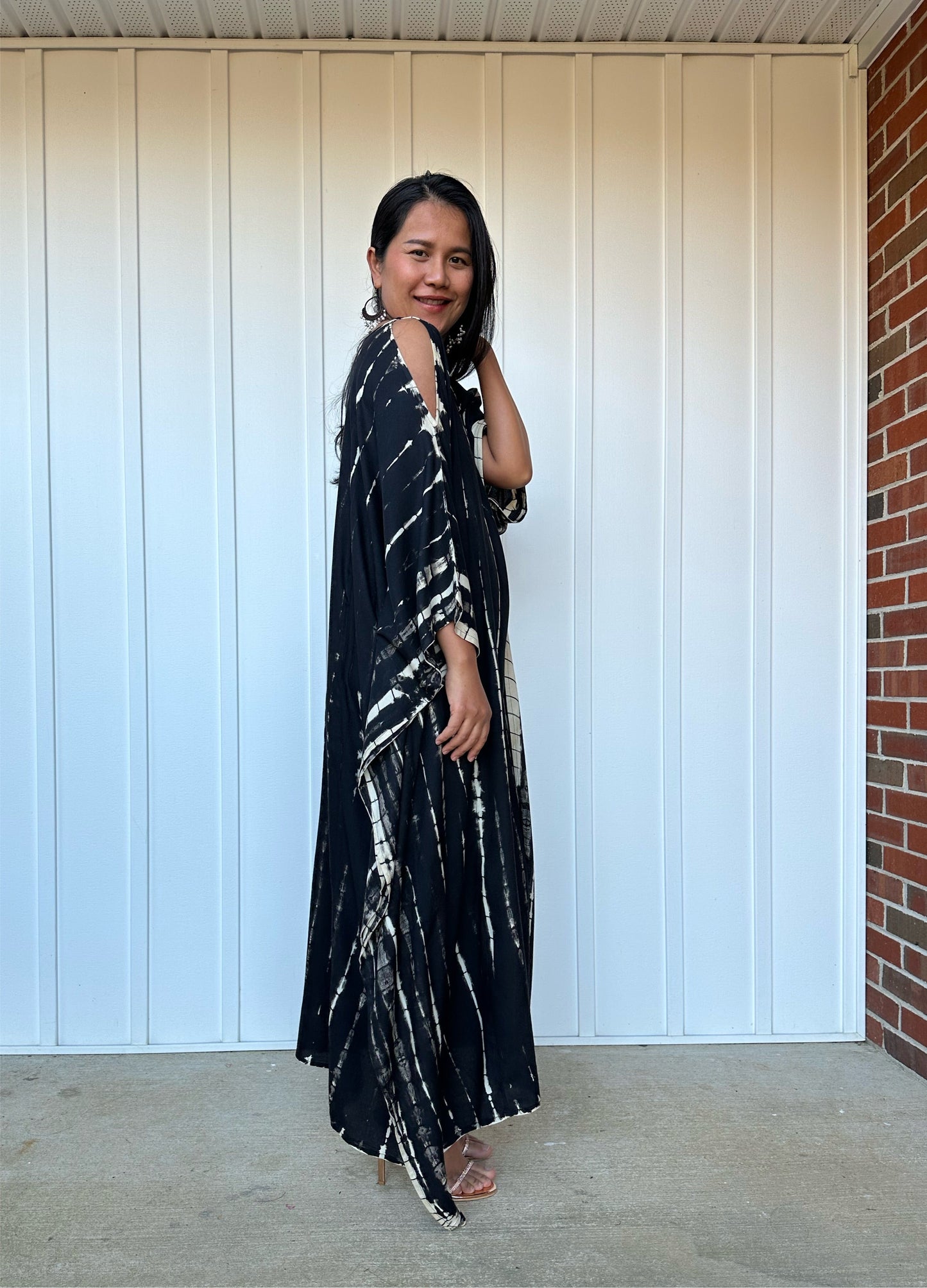 MALA handworks Bella Midi Kaftan in Black and off White with front Button