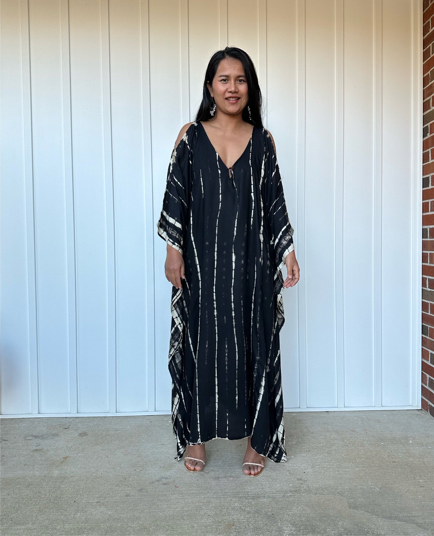 MALA handworks Bella Midi Kaftan in Black and off White with front Button
