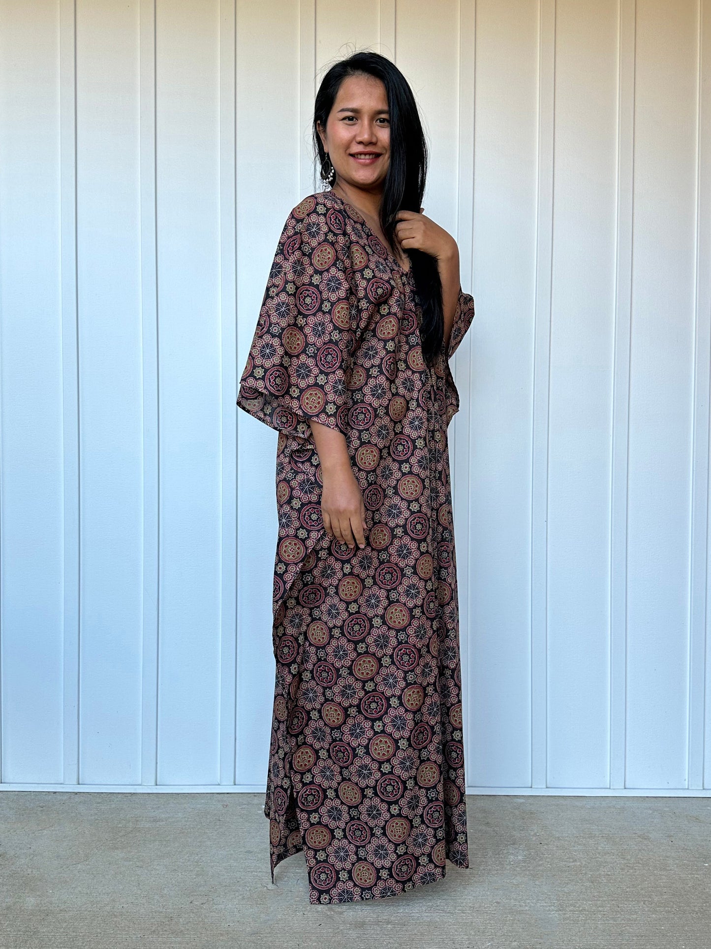 MALA handworks Evelyn Kaftan in Black and Abstract Pattern