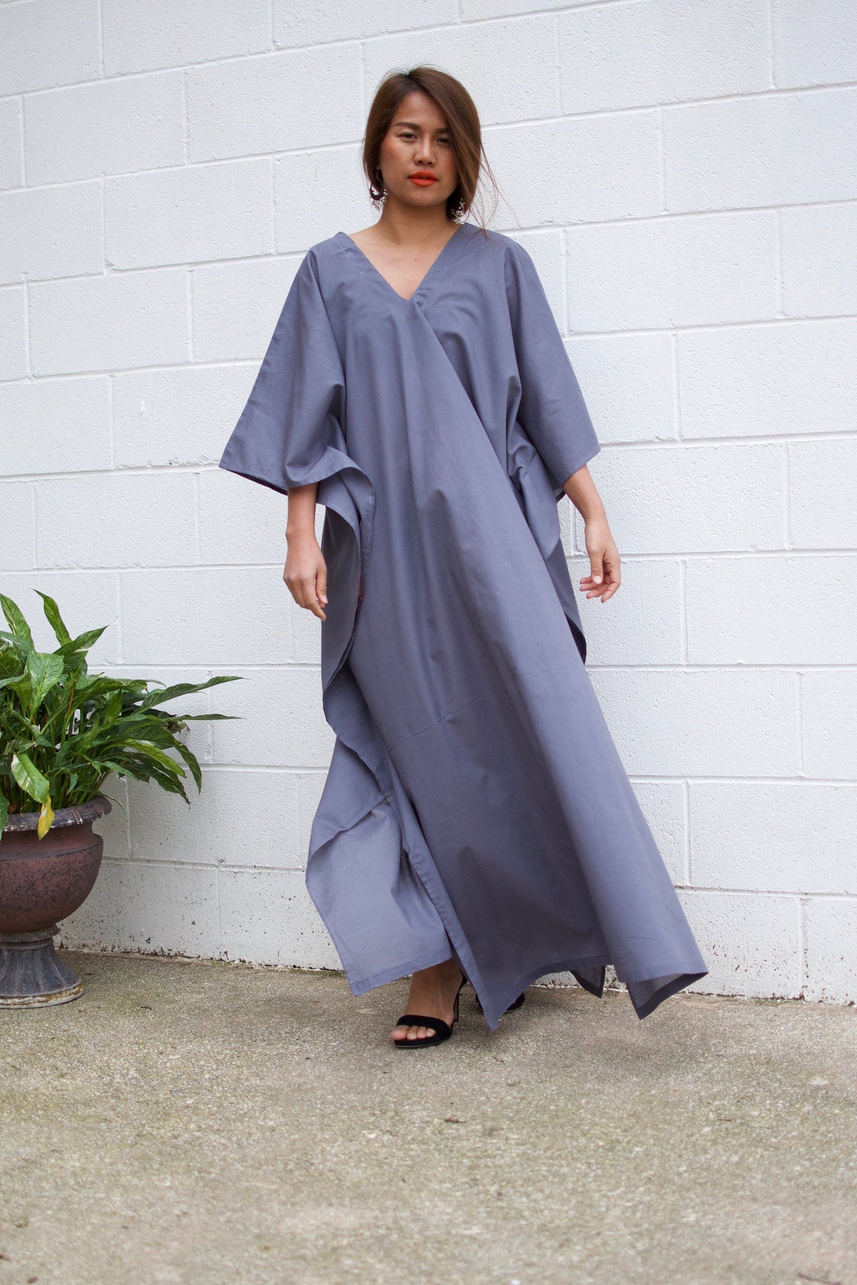 MALA handworks Evelyn Kaftan in Gray