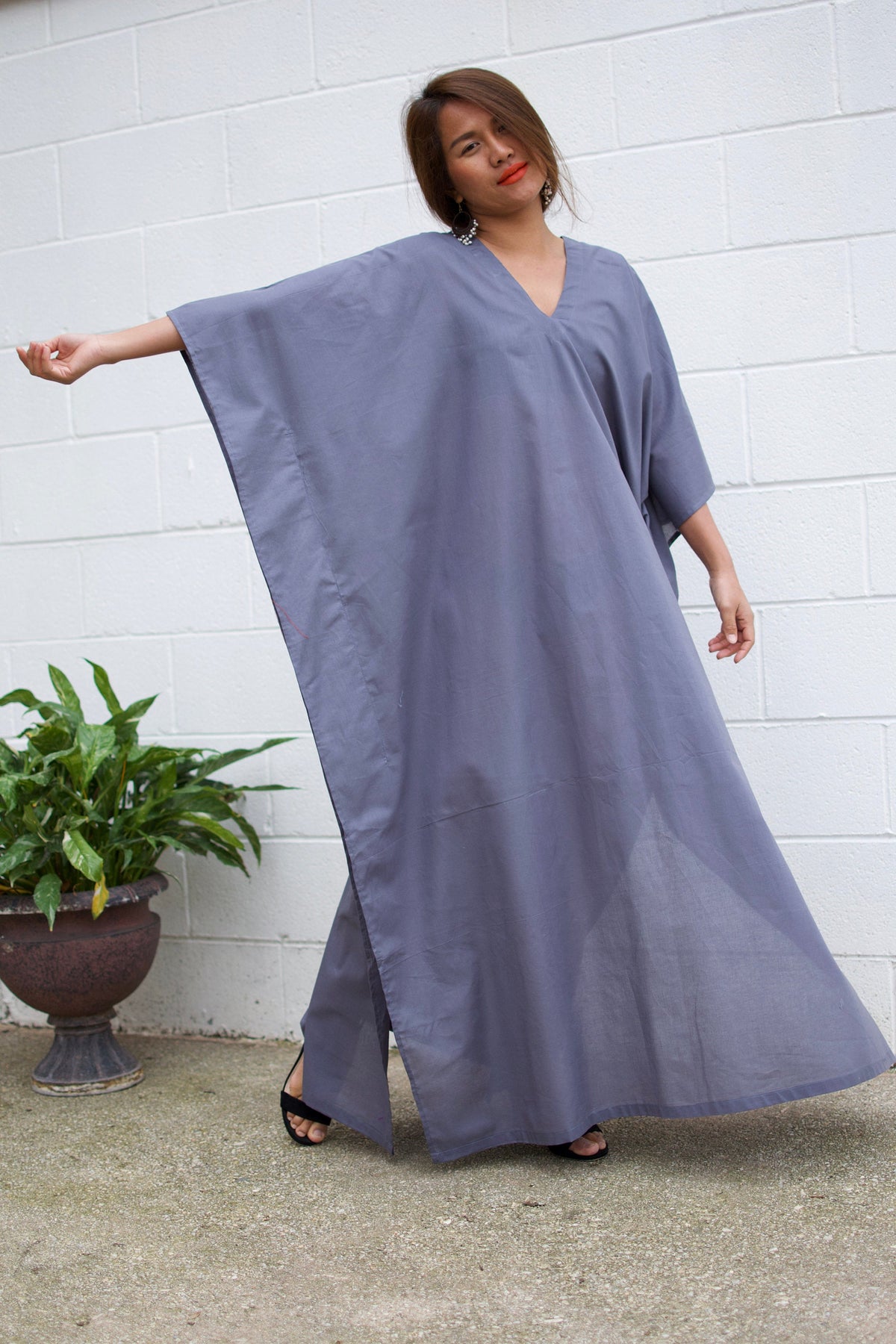 MALA handworks Evelyn Kaftan in Gray
