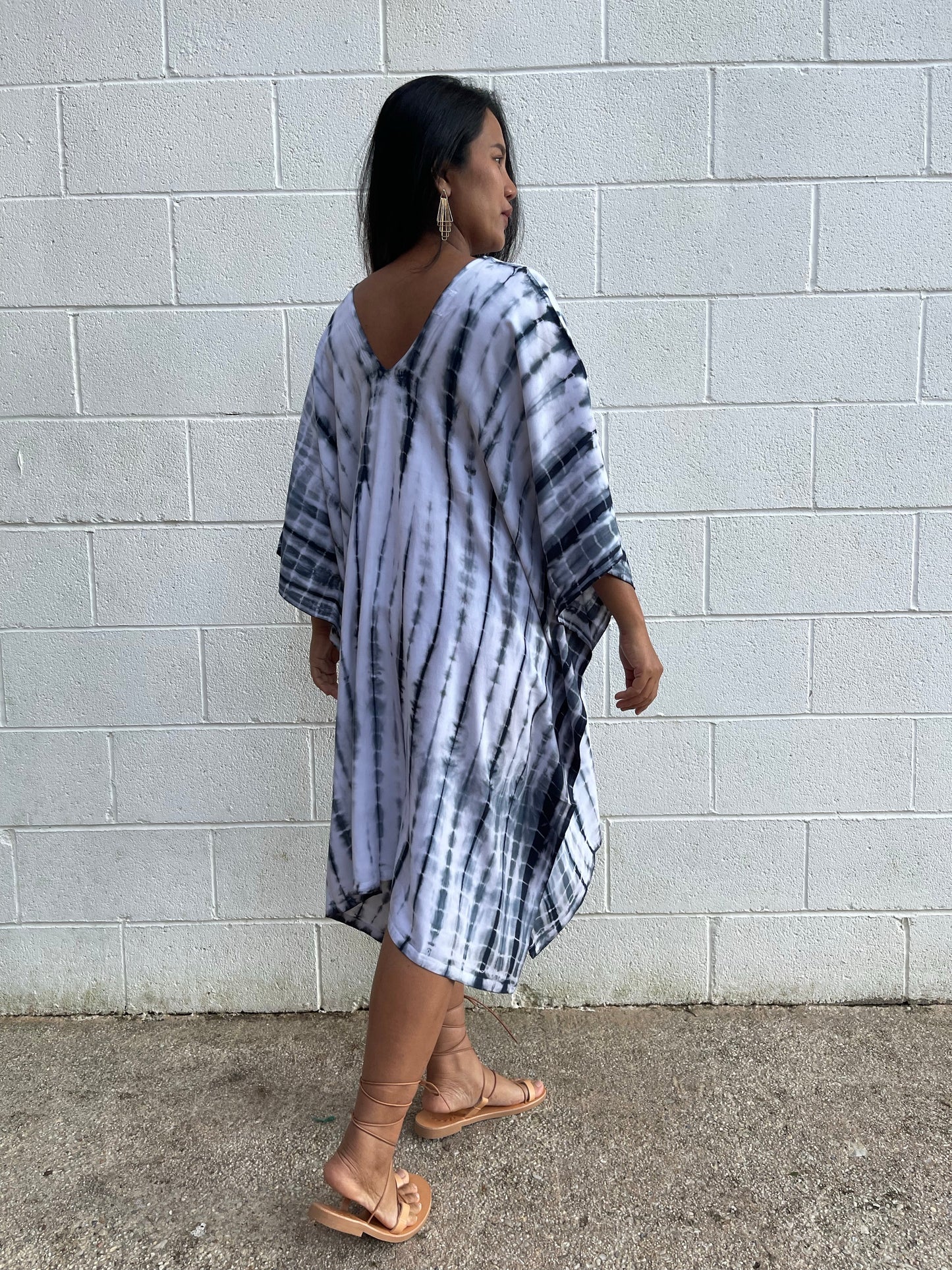 MALA handworks Fiona Midi Kaftan in White and Black Tie Dye
