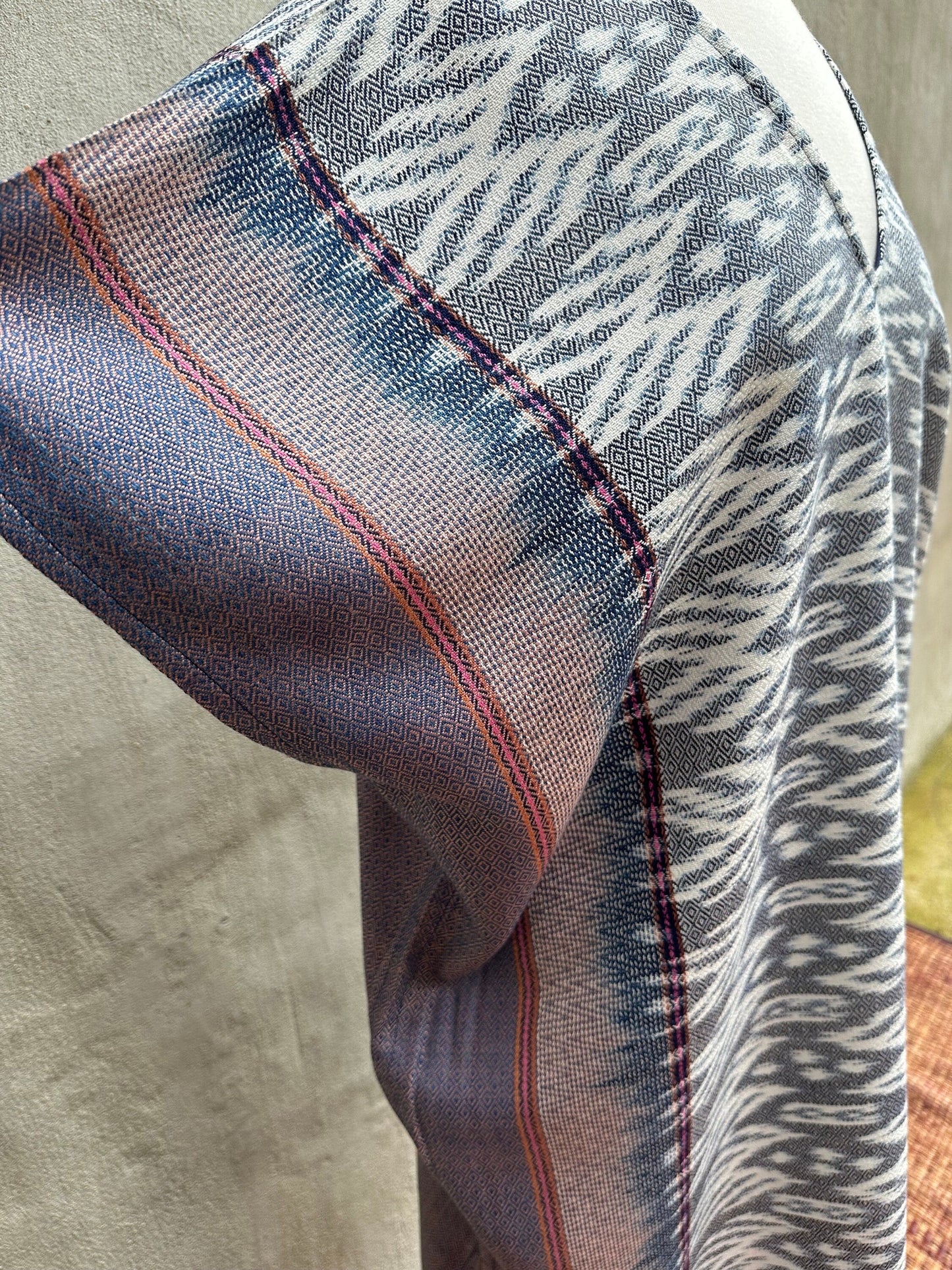 MALA handworks Ikat Hand Woven Pattern Kaftan in Gray with White and Light Pink