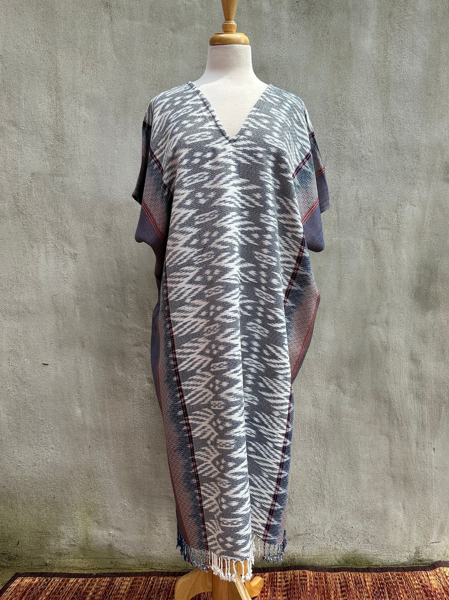 MALA handworks Ikat Hand Woven Pattern Kaftan in Gray with White and Light Pink