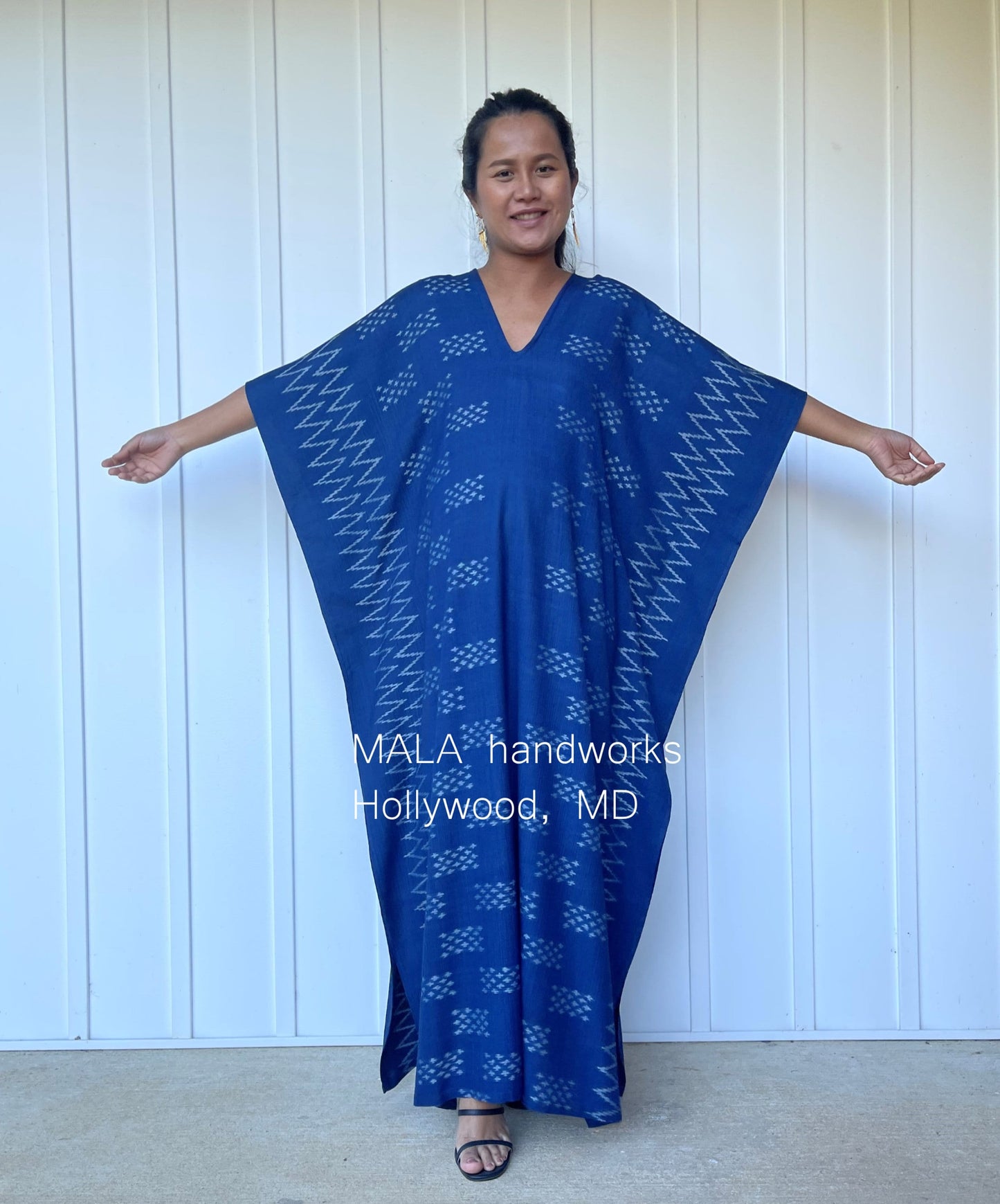 MALA handworks Ikat Hand Woven Pattern Kaftan in Indigo Blue with White and Organic Dye