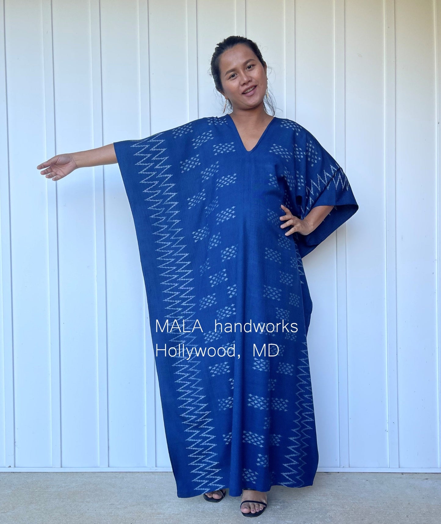 MALA handworks Ikat Hand Woven Pattern Kaftan in Indigo Blue with White and Organic Dye