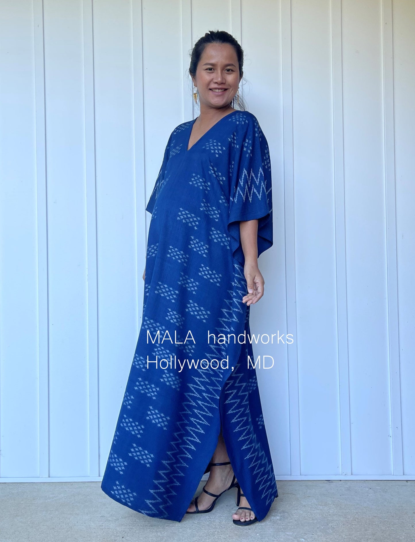 MALA handworks Ikat Hand Woven Pattern Kaftan in Indigo Blue with White and Organic Dye
