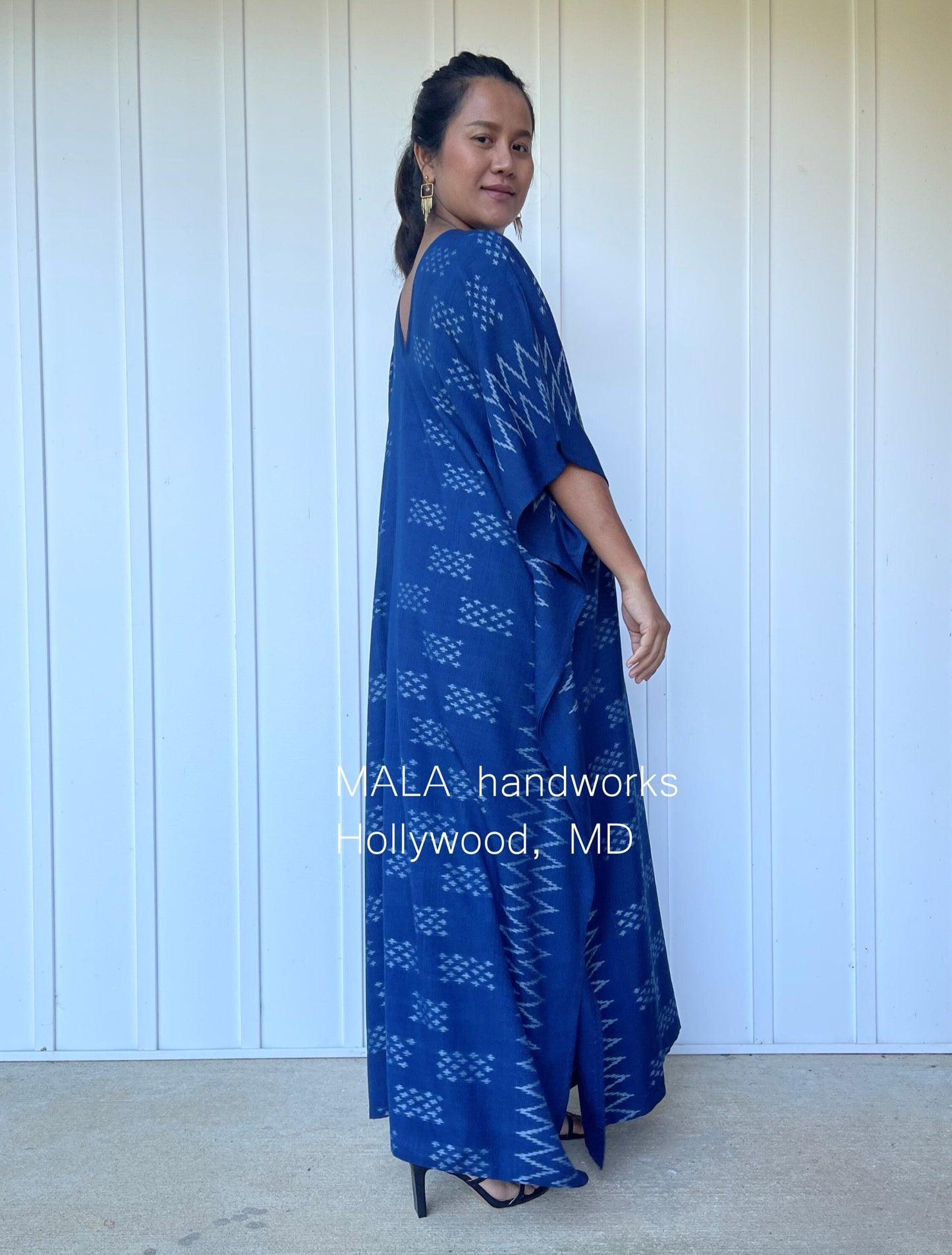 MALA handworks Ikat Hand Woven Pattern Kaftan in Indigo Blue with White and Organic Dye