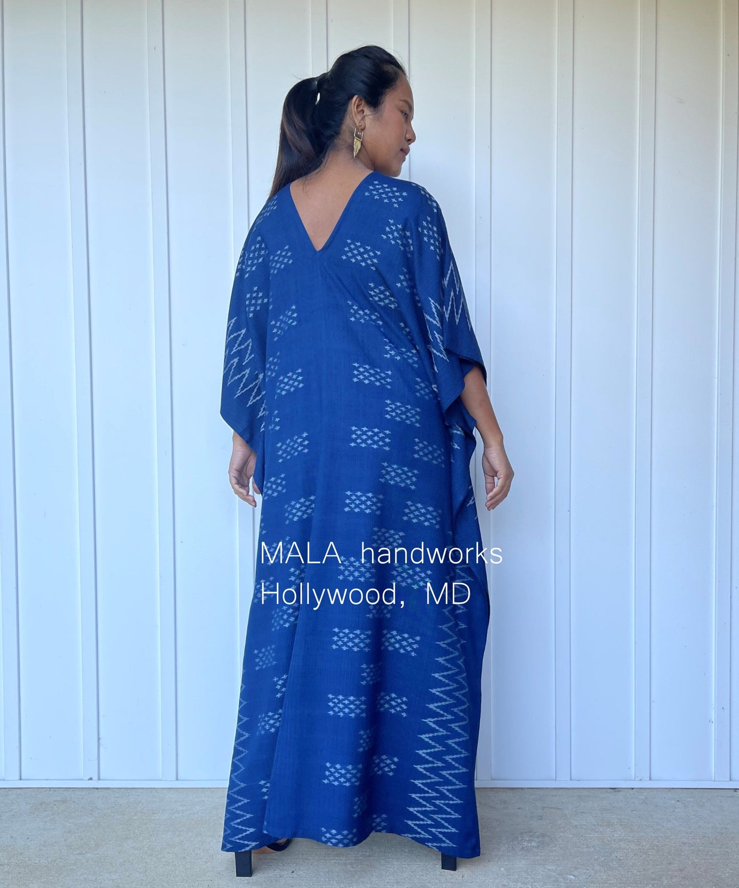 MALA handworks Ikat Hand Woven Pattern Kaftan in Indigo Blue with White and Organic Dye
