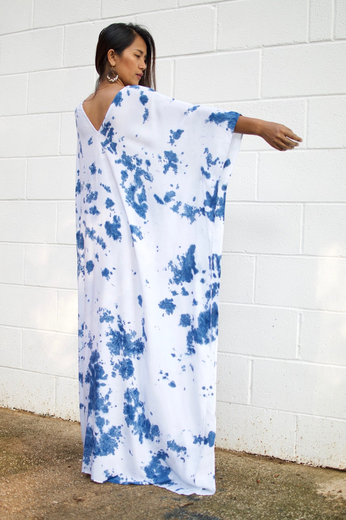 MALA handworks Indigo Kaftan in White and Hand Dyed Indigo Blue