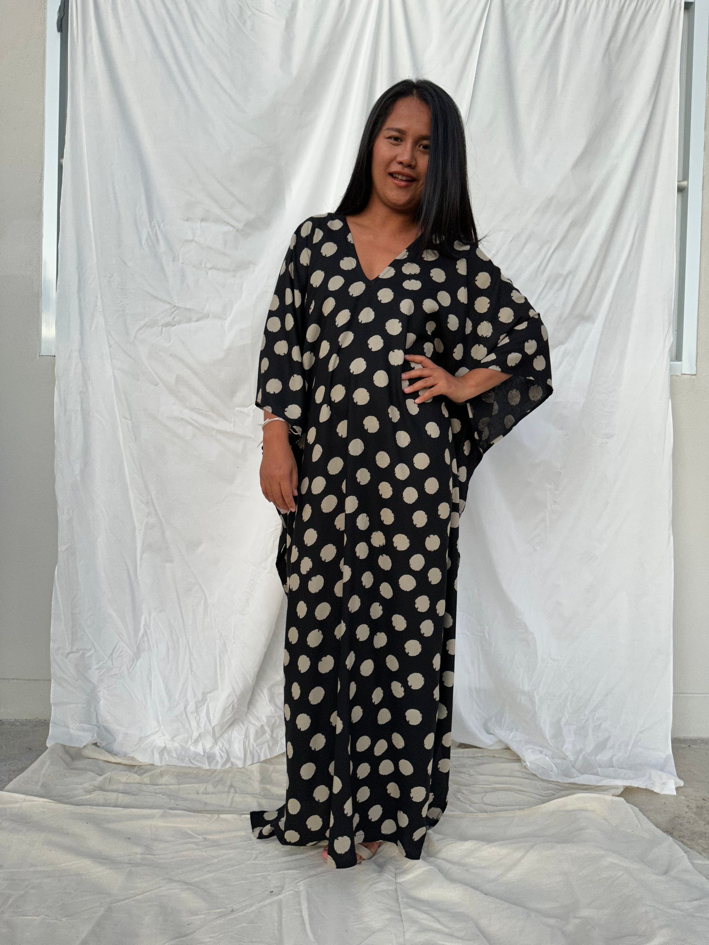 MALA handworks Luna Kaftan in Black and Orbs Silk Screen