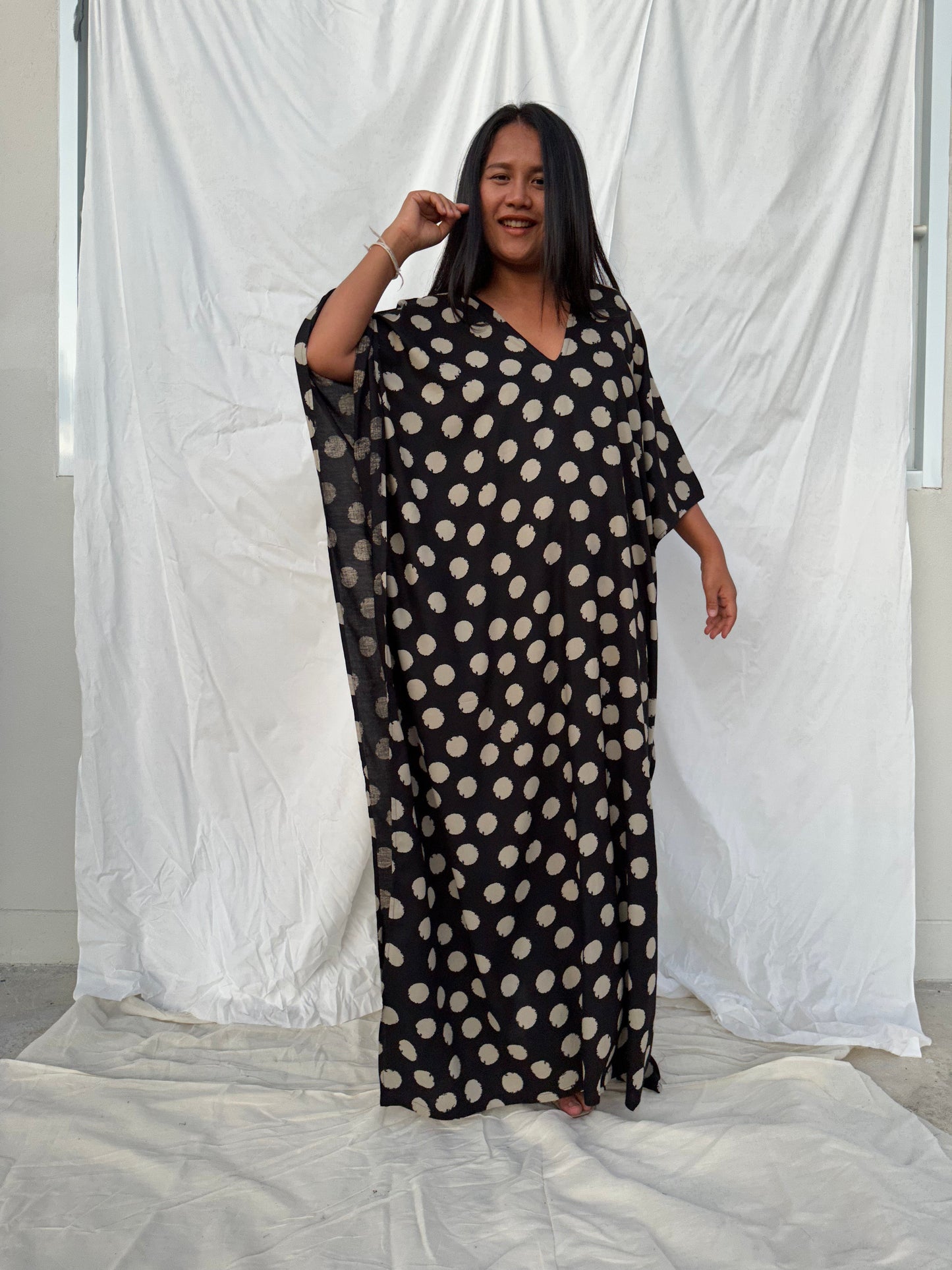 MALA handworks Luna Kaftan in Black and Orbs Silk Screen