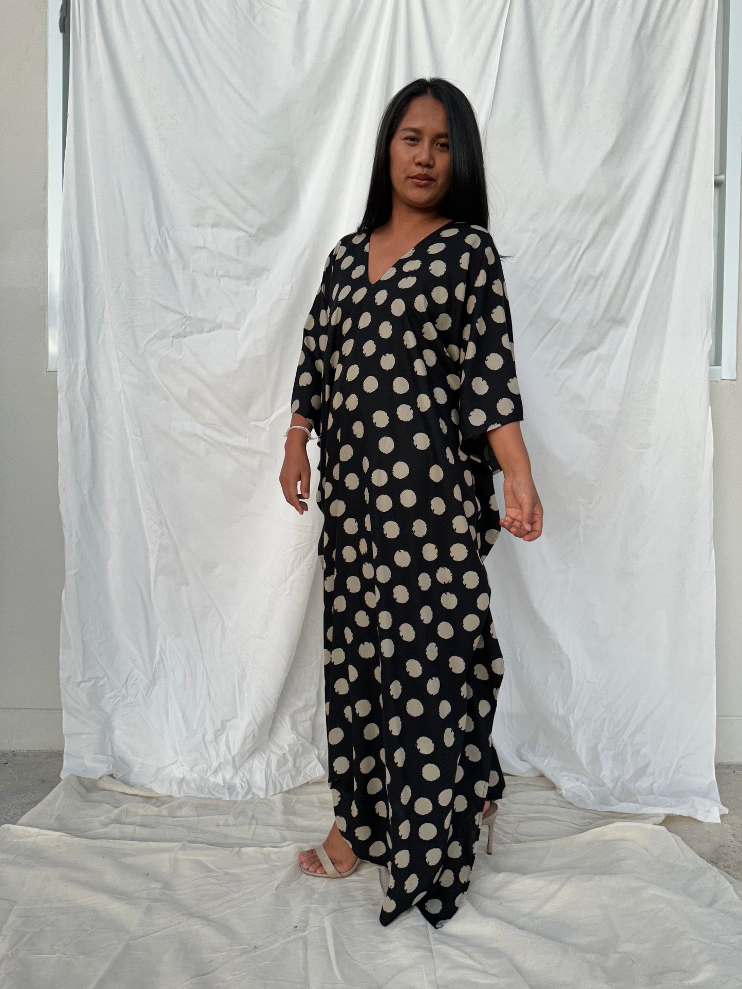 MALA handworks Luna Kaftan in Black and Orbs Silk Screen