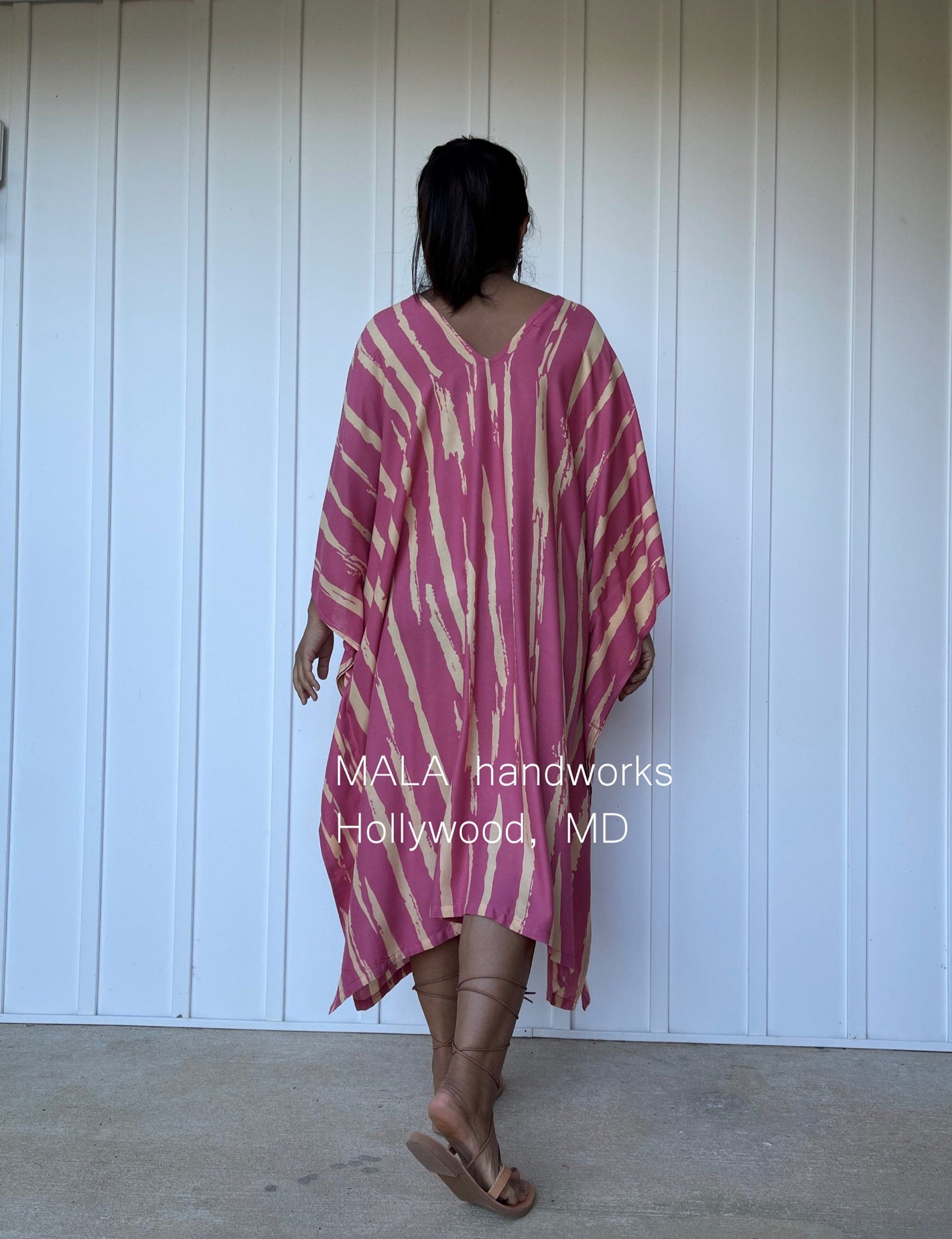 MALA handworks Luna Kaftan in Pink and Pattern Silkcreen