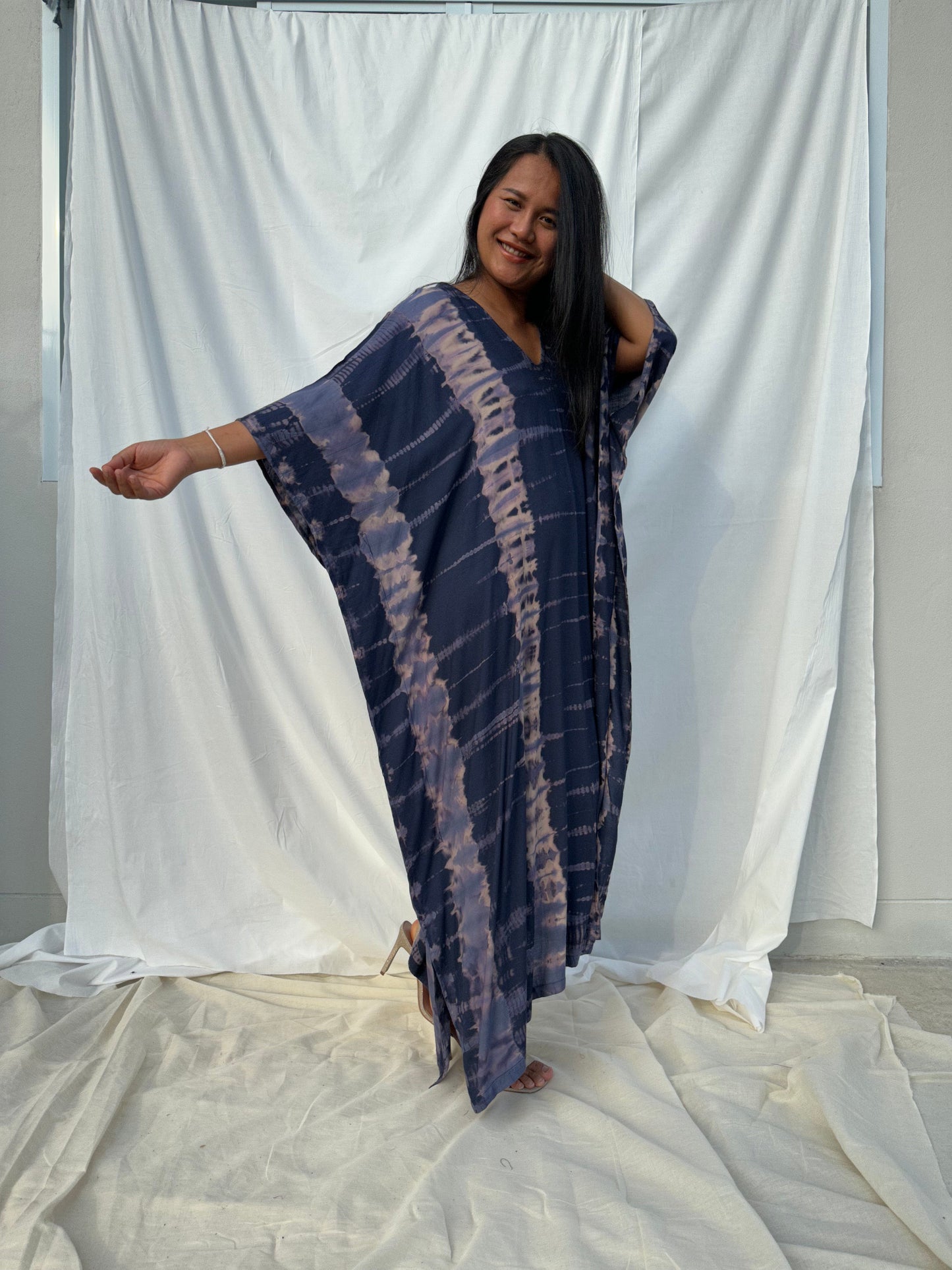 MALA handworks MaLa Kaftan in Dark Blue and Lavender