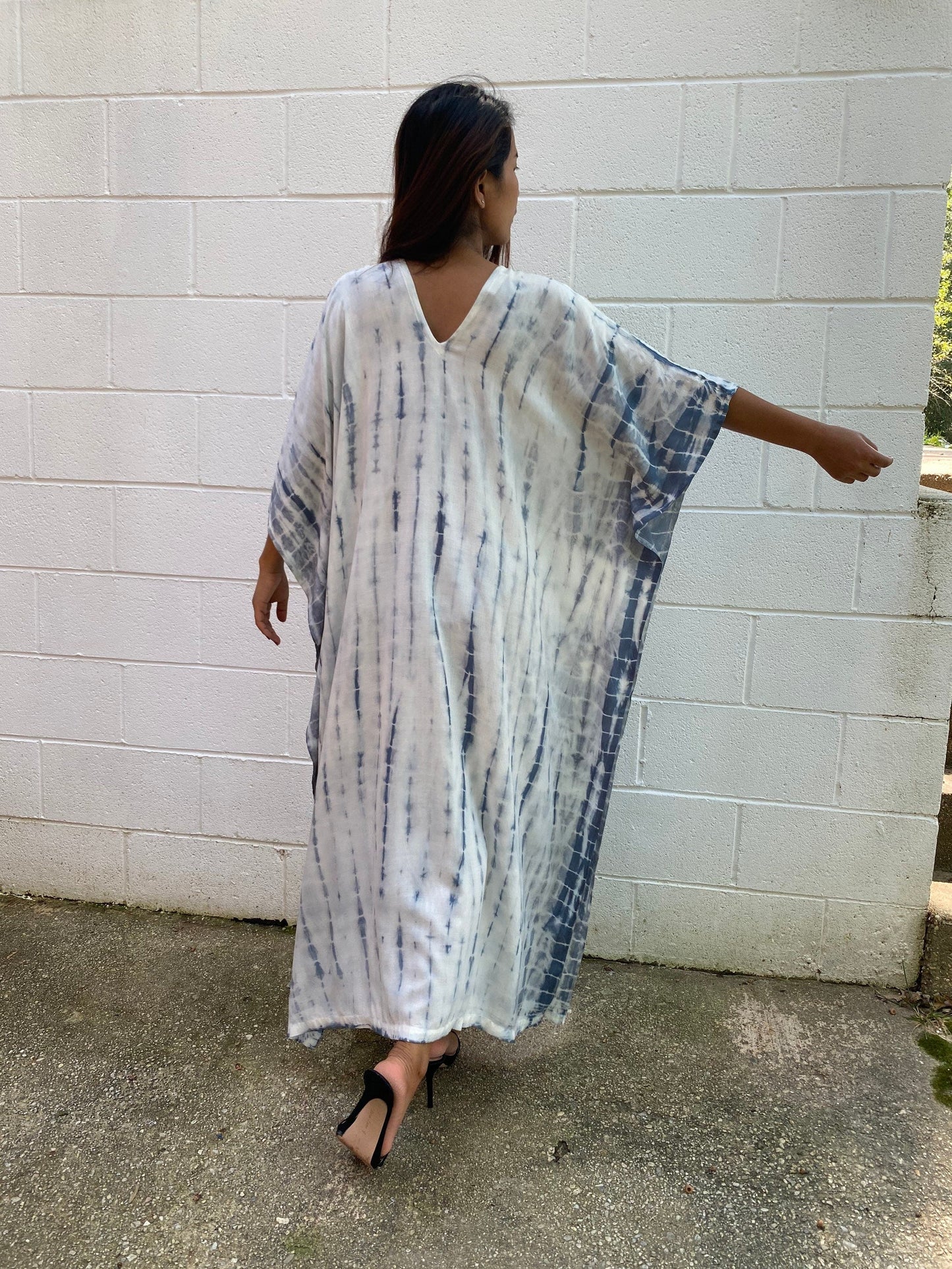 MALA handworks 50 Nora Kaftan in White and Gray Tie Dye