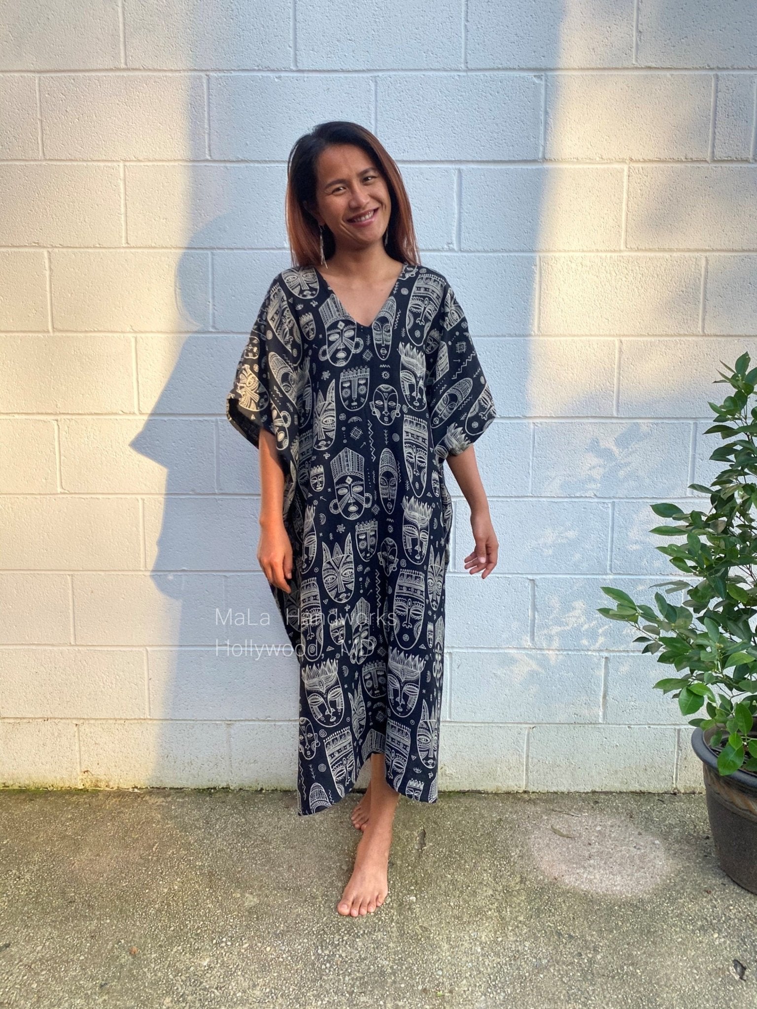 midi kaftan dresses Skye Hand-Screened Cotton in Black Beloved for. Shoe Size (UK):10.5 Outlander Dress, Maxi Tartan Trumpet_Dress