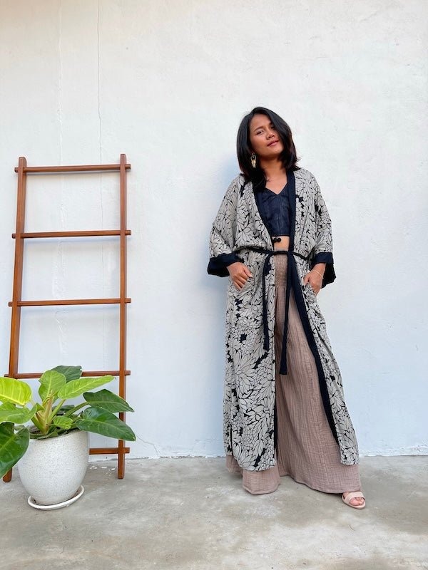 Mala Handworks kimono robe in cotton eco printed graphic in black and grey