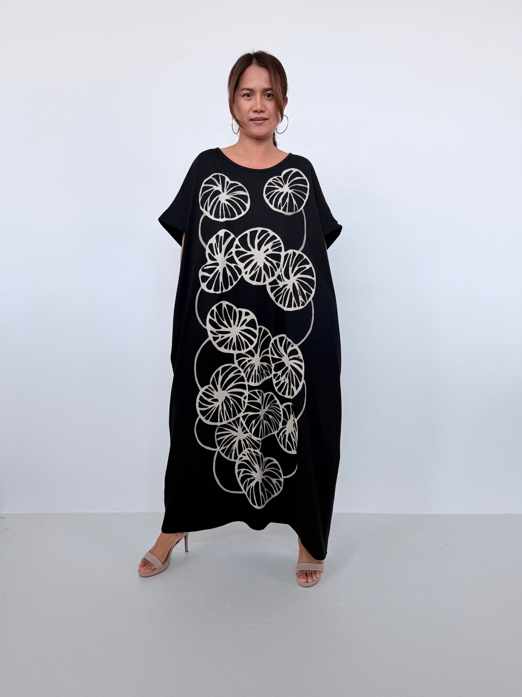 Mala Handworks Alice Jersey Cotton Kaftan in Black with Hand-Painted Lotus Leaves