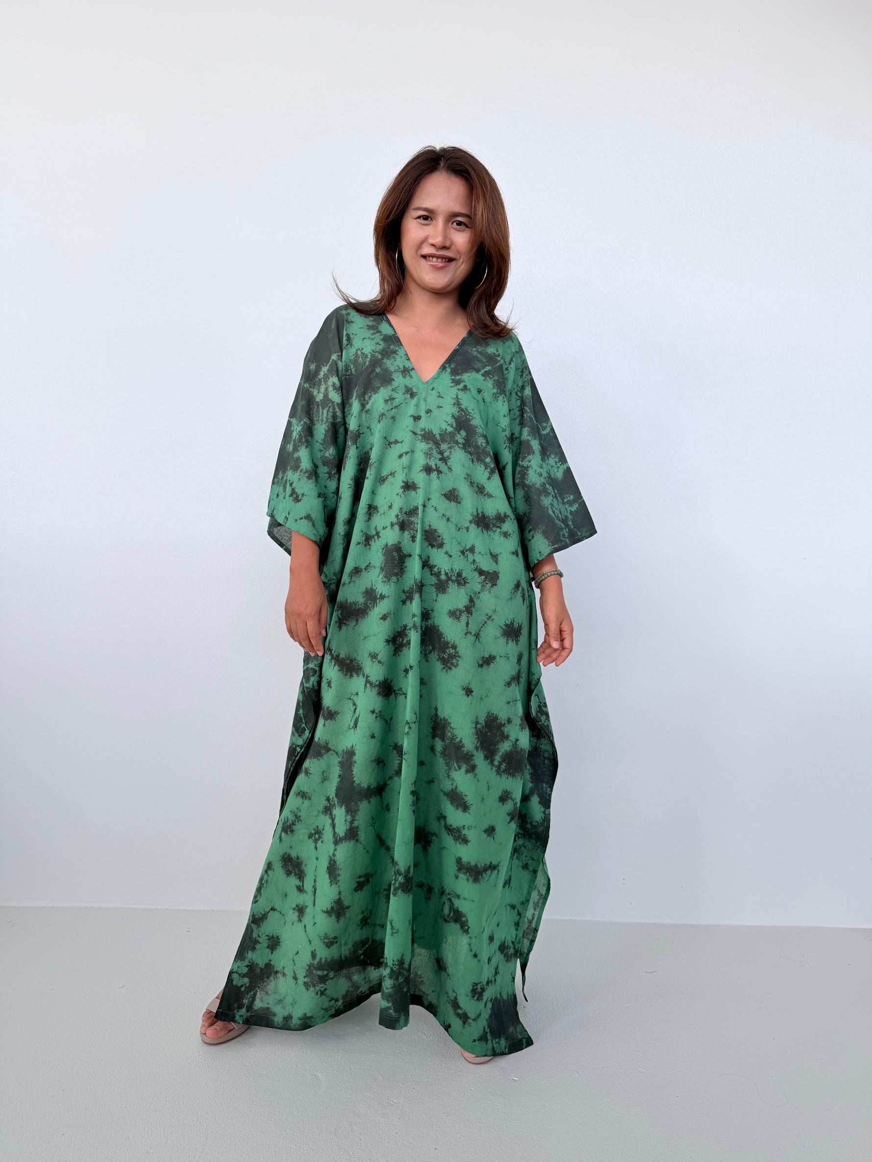 Mala Handworks Olena Cotton Kaftan in Emerald Tie Dye