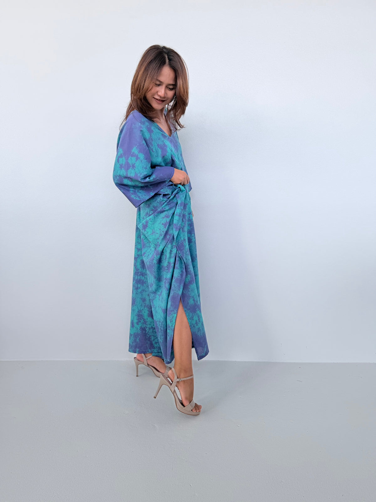 Mala Handworks Olena Cotton Kaftan in Aqua & Purple Tie Dye