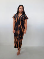 Mala Handworks Alisa Petite Cotton Kaftan in Black & Rust Tie Dye