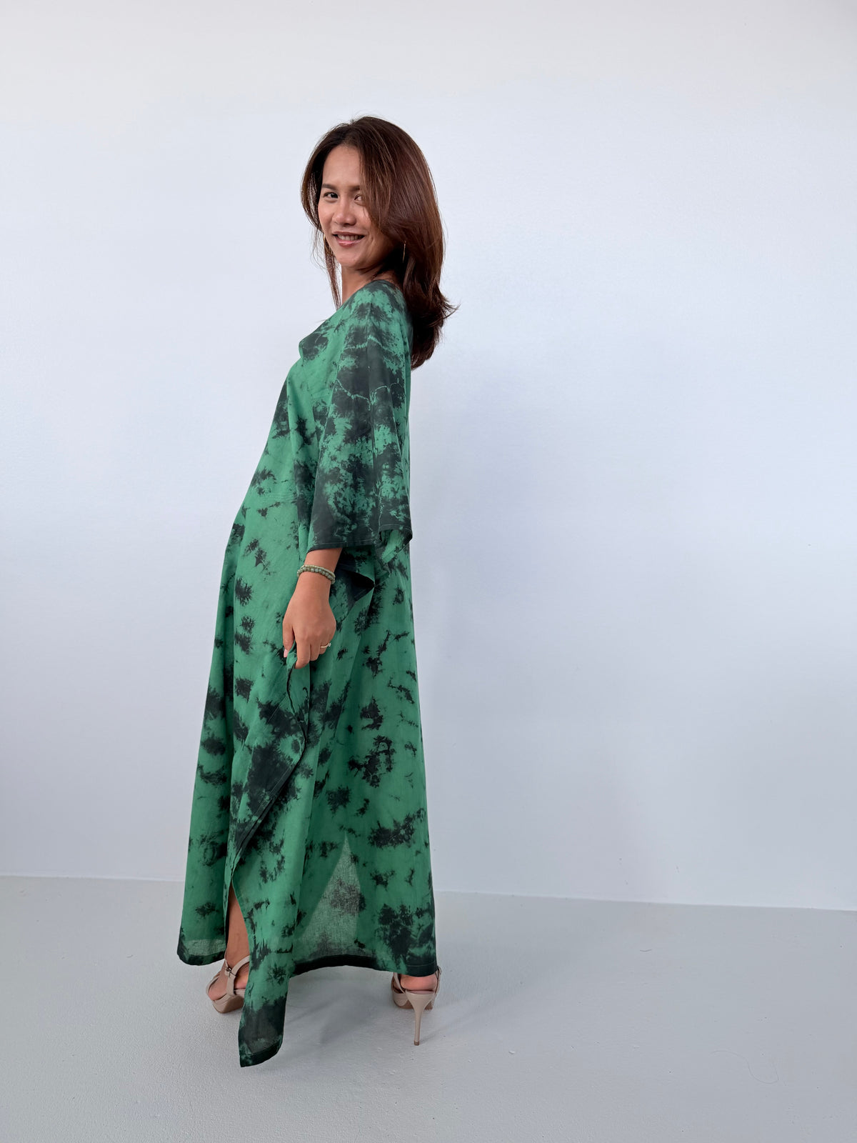 Mala Handworks Olena Cotton Kaftan in Emerald Tie Dye
