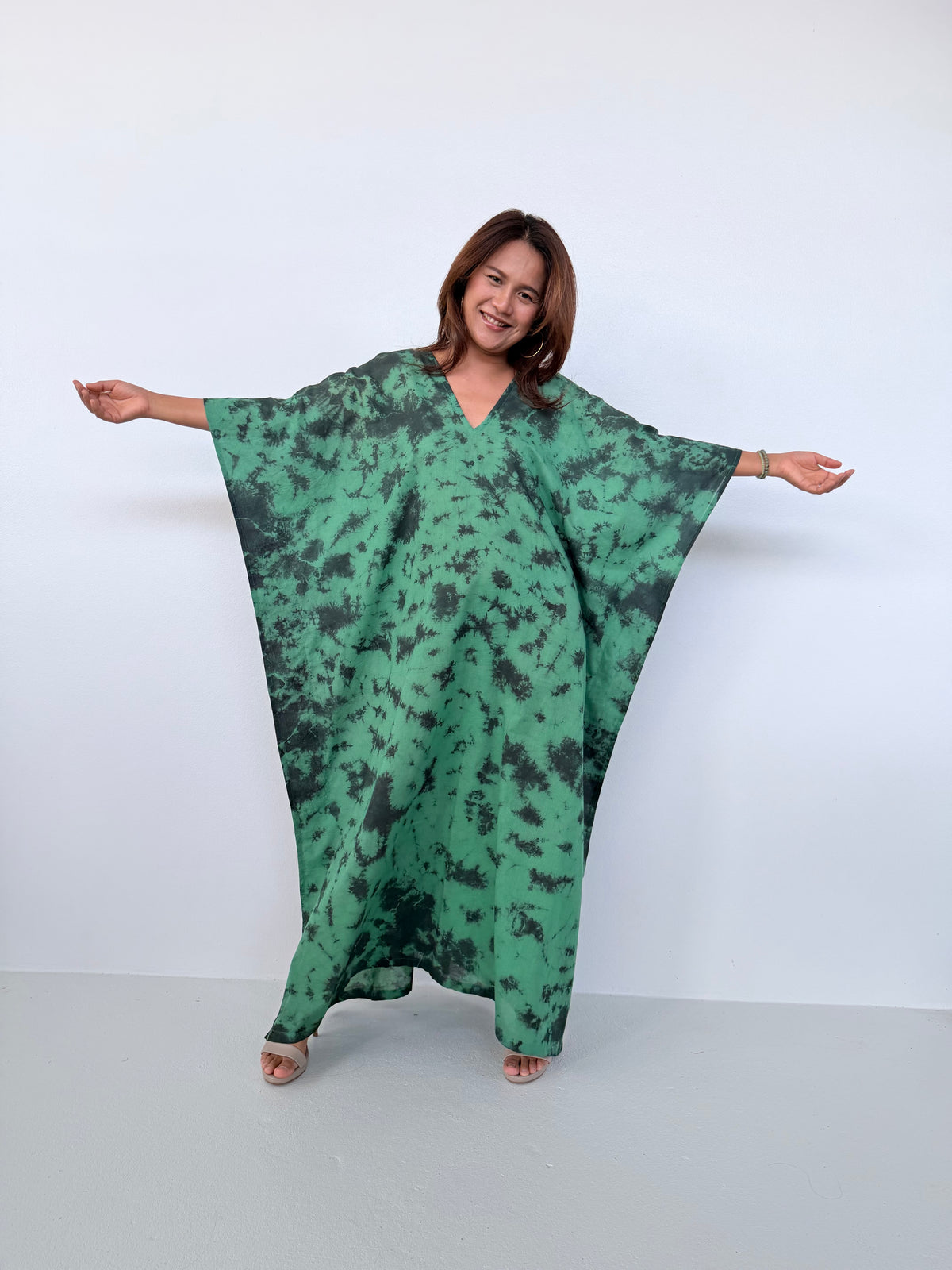 Mala Handworks Olena Cotton Kaftan in Emerald Tie Dye