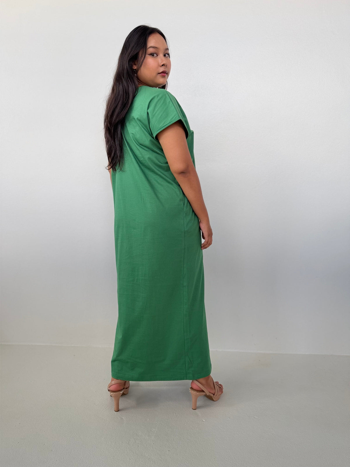 Mala Handworks Alisa Petite Cotton Kaftan in Emerald