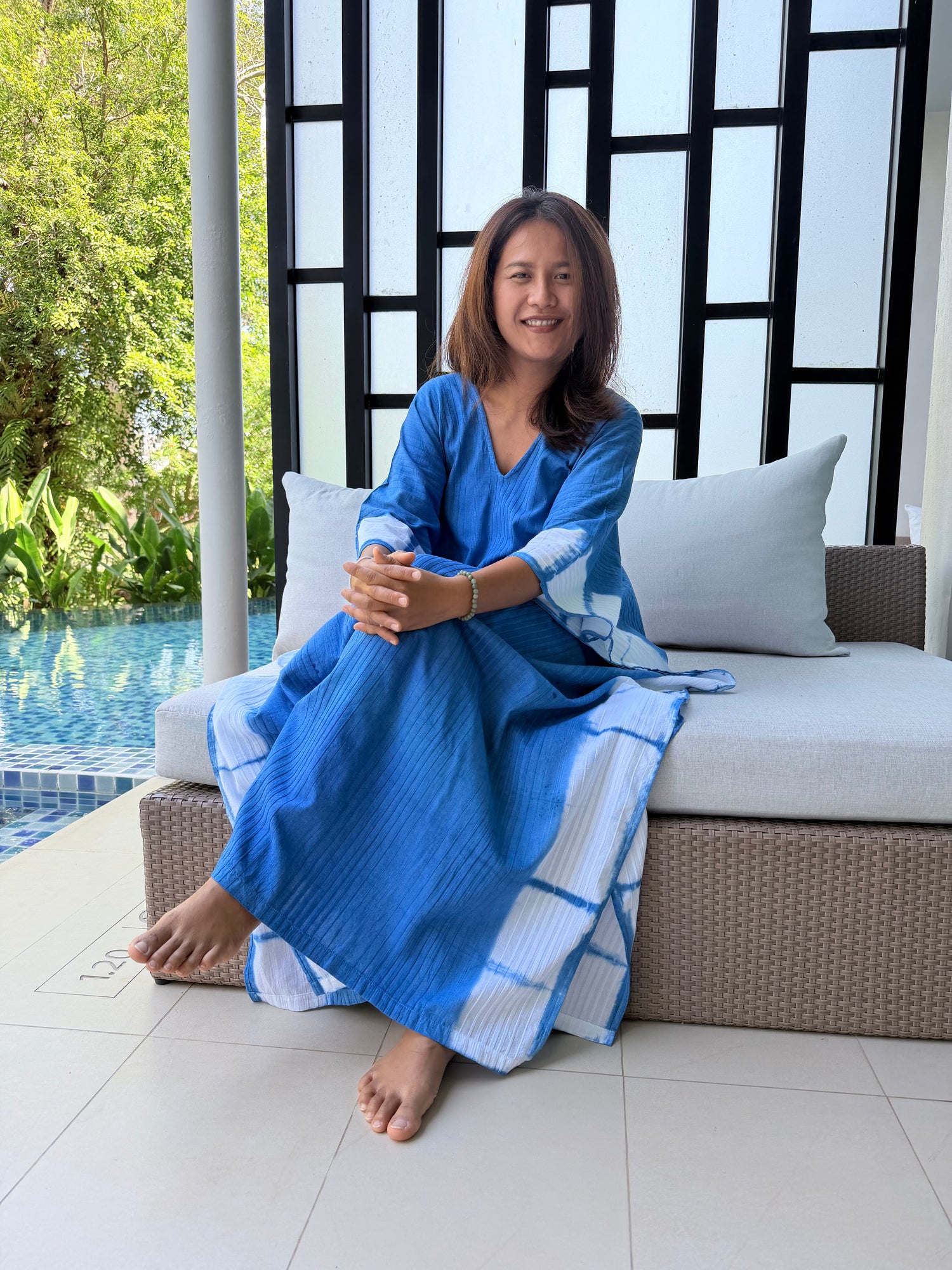 Mala Handworks Indigo Cotton Kaftan in White Frame