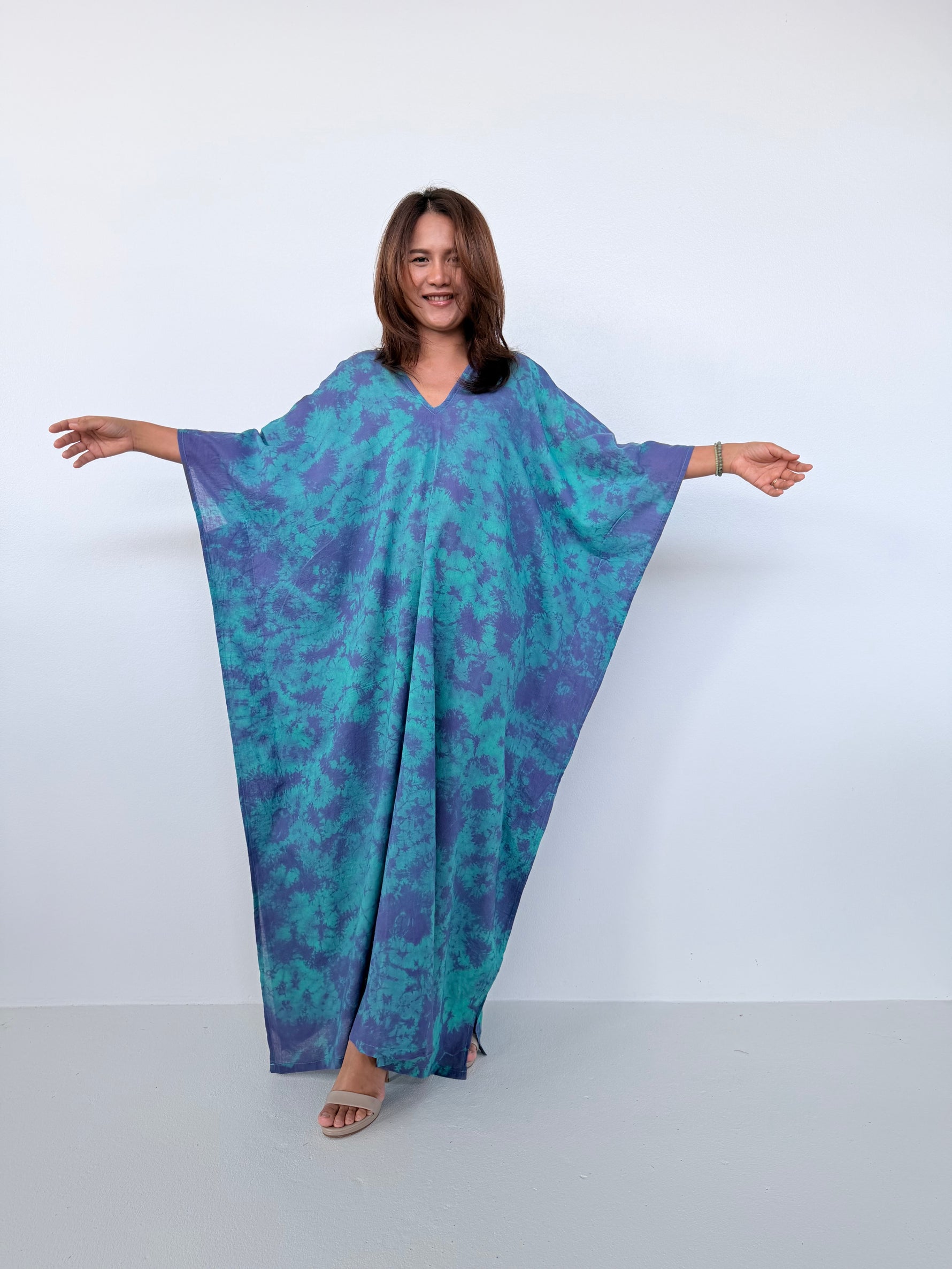 Mala Handworks Olena Cotton Kaftan in Aqua & Purple Tie Dye