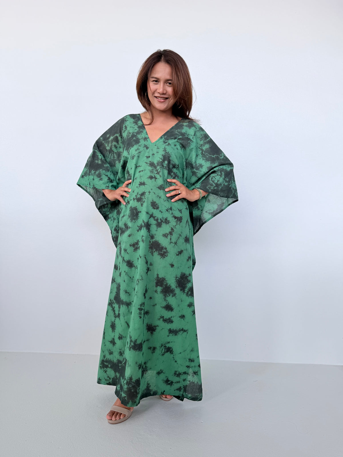 Mala Handworks Olena Cotton Kaftan in Emerald Tie Dye