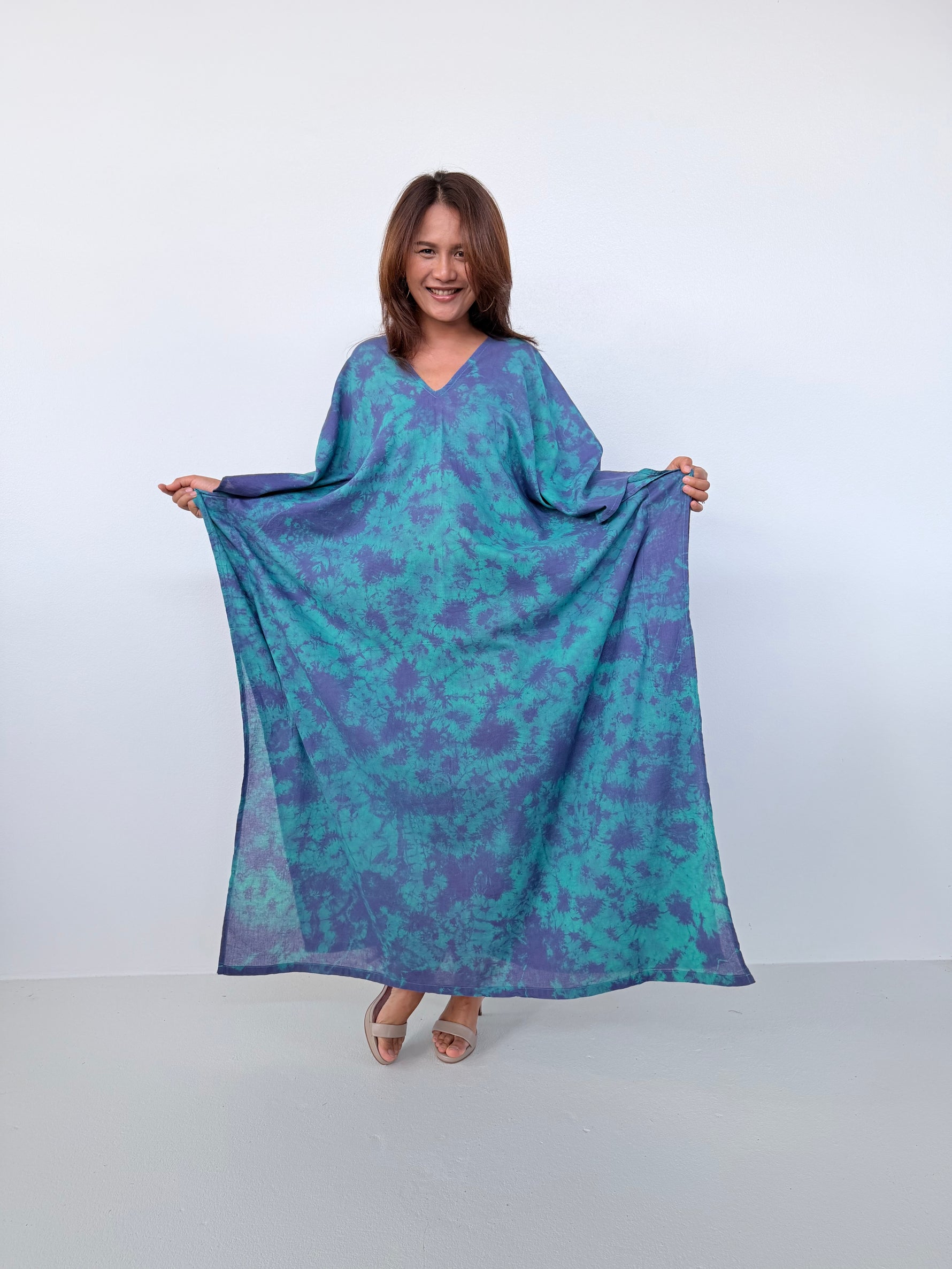 Mala Handworks Olena Cotton Kaftan in Aqua & Purple Tie Dye