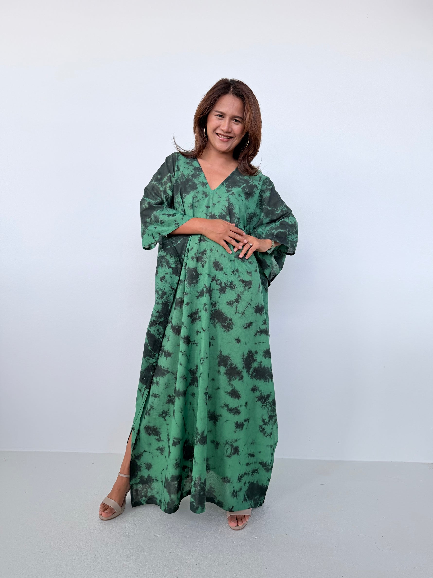 Mala Handworks Olena Cotton Kaftan in Emerald Tie Dye