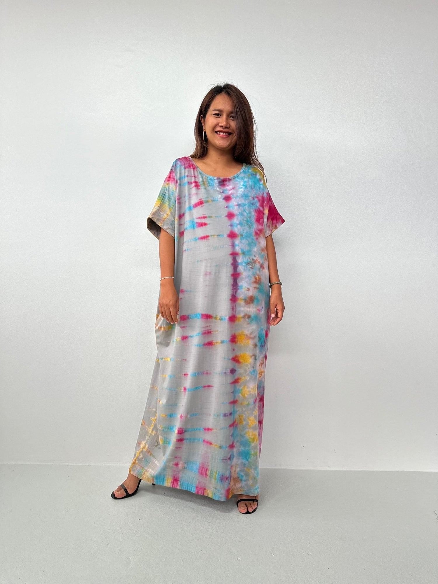 Alice Jersey Cotton Kaftan in Gray Rainbow Tie Dye - Mala Handworks