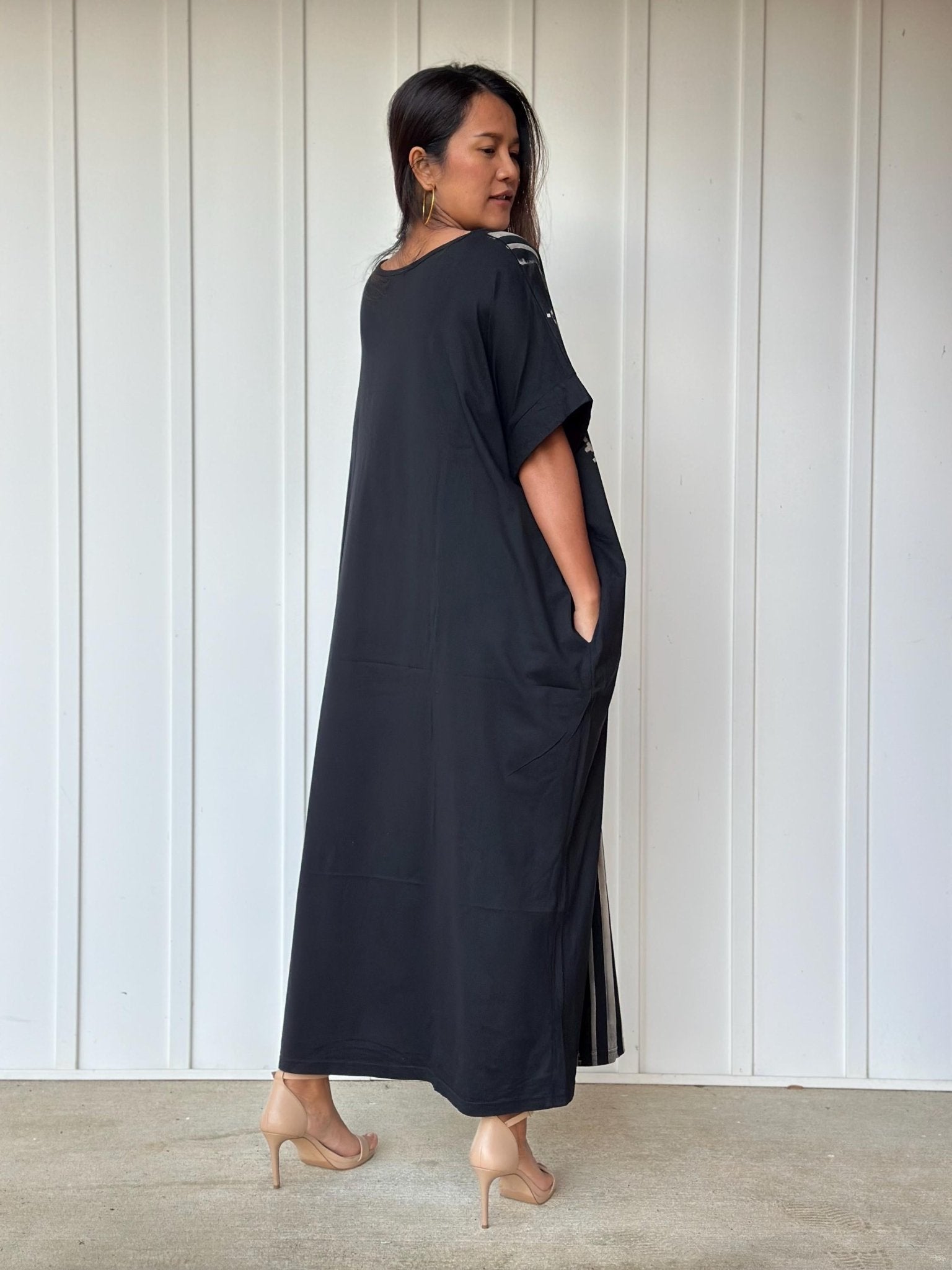 MALA handworks Alice Jersey Cotton Kaftan in Hand-Painted Batik Geometric Design