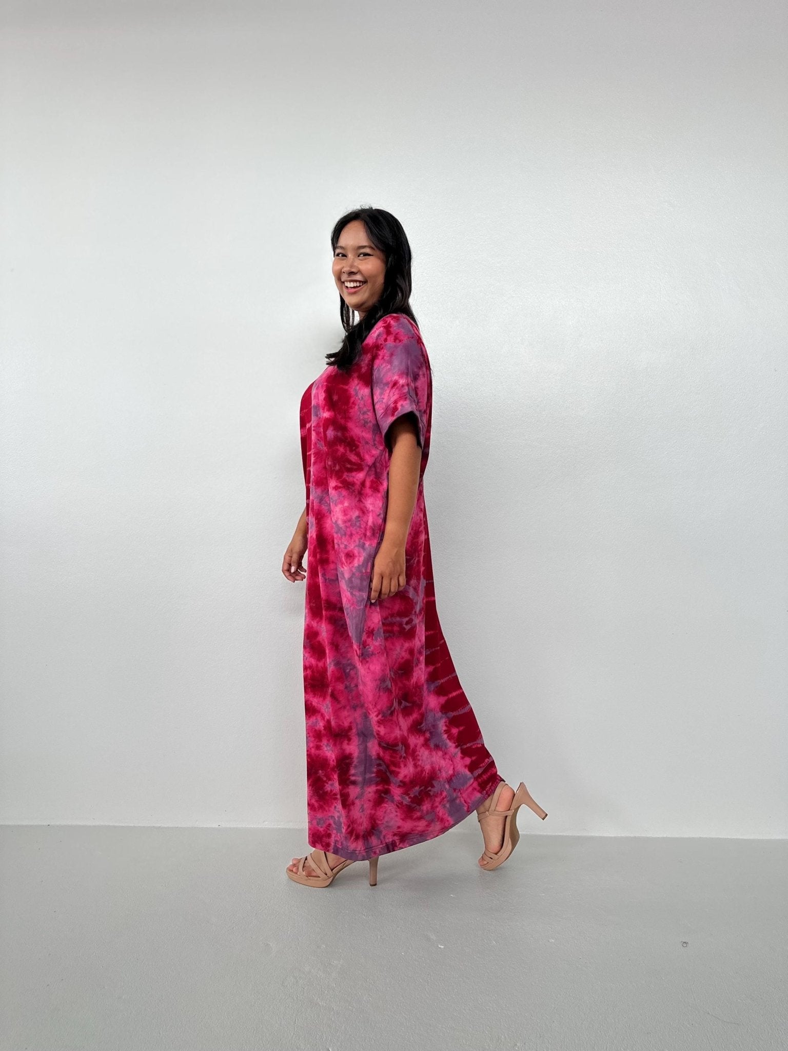 Mala Handworks Alice Jersey Cotton Kaftan in Red and Pink Tidal Tie Dye