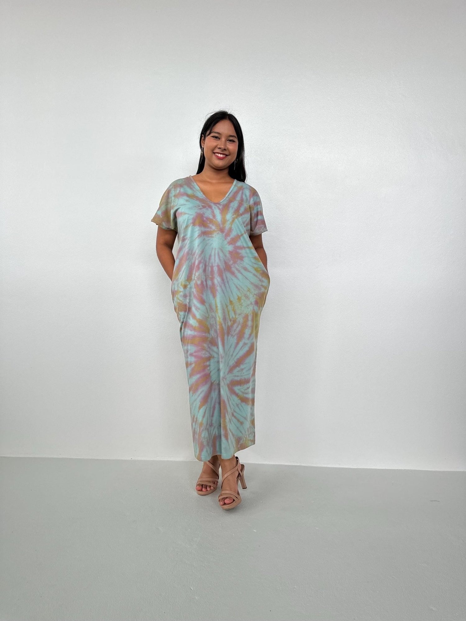 Mala Handworks Alisa Petite Cotton Kaftan in Aqua and Plum Tie Dye