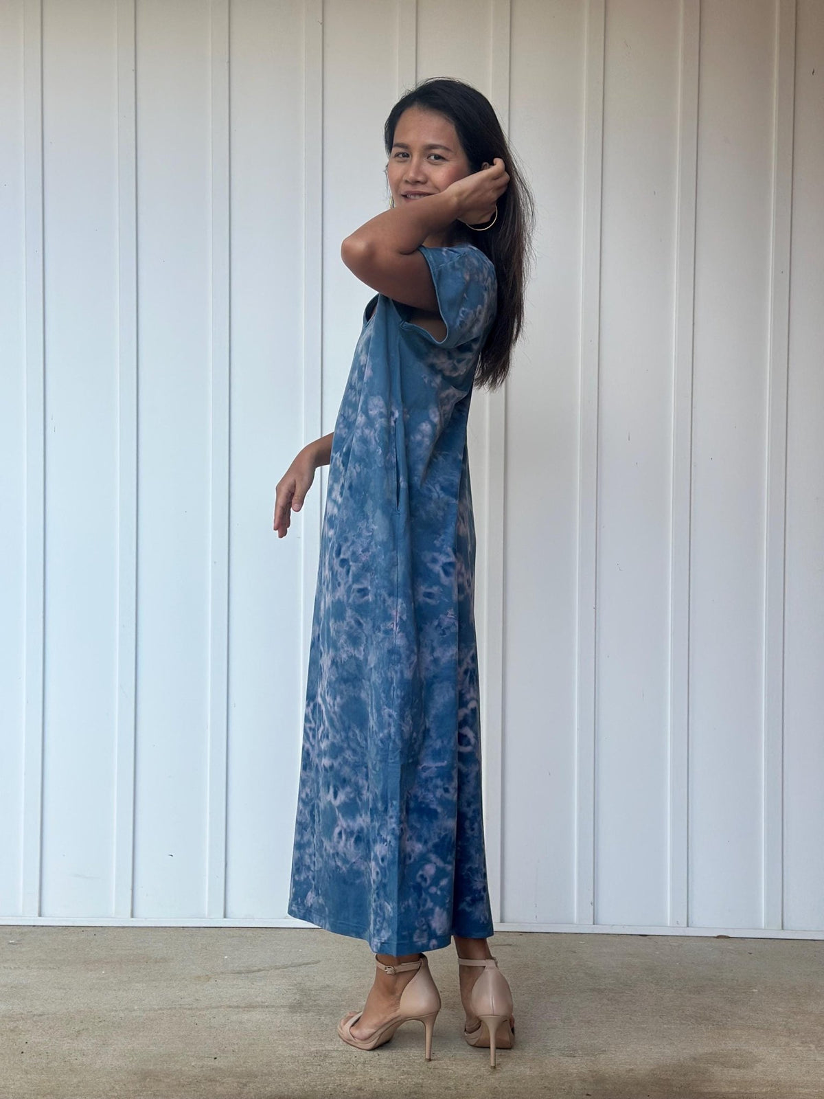 Mala Handworks Alisa Petite Cotton Kaftan in Azure Tidal Tie Dye