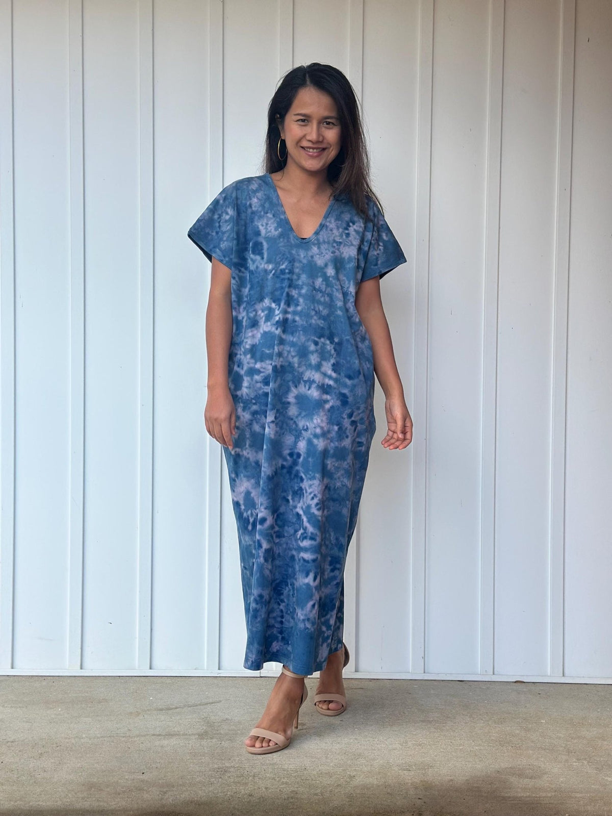 Mala Handworks Alisa Petite Cotton Kaftan in Azure Tidal Tie Dye