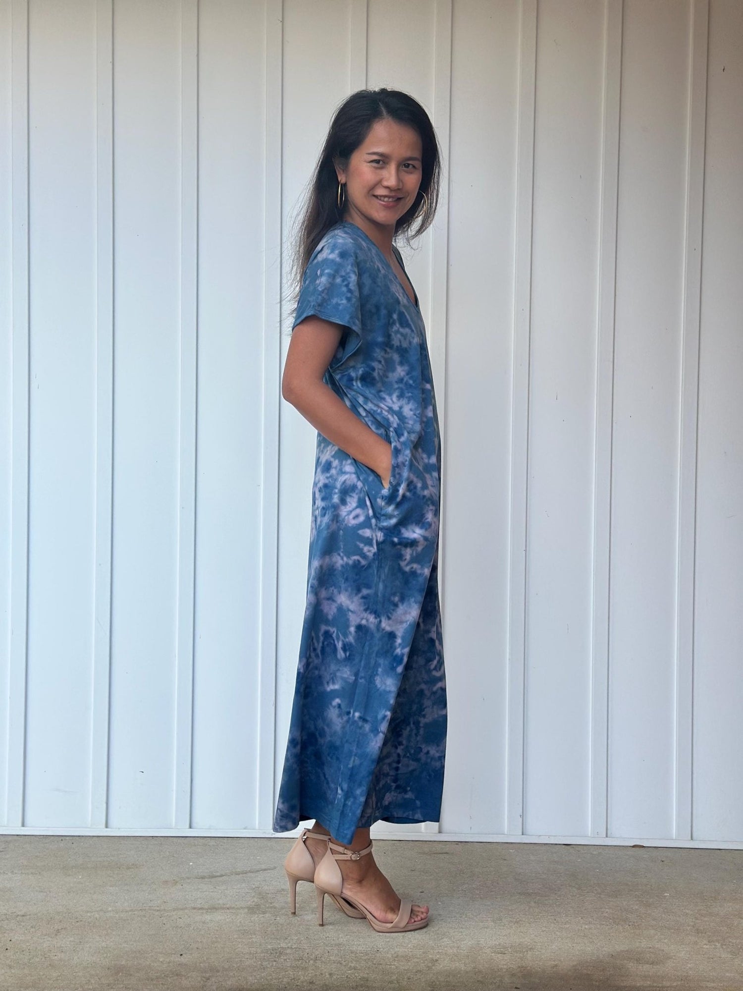 Mala Handworks Alisa Petite Cotton Kaftan in Azure Tidal Tie Dye