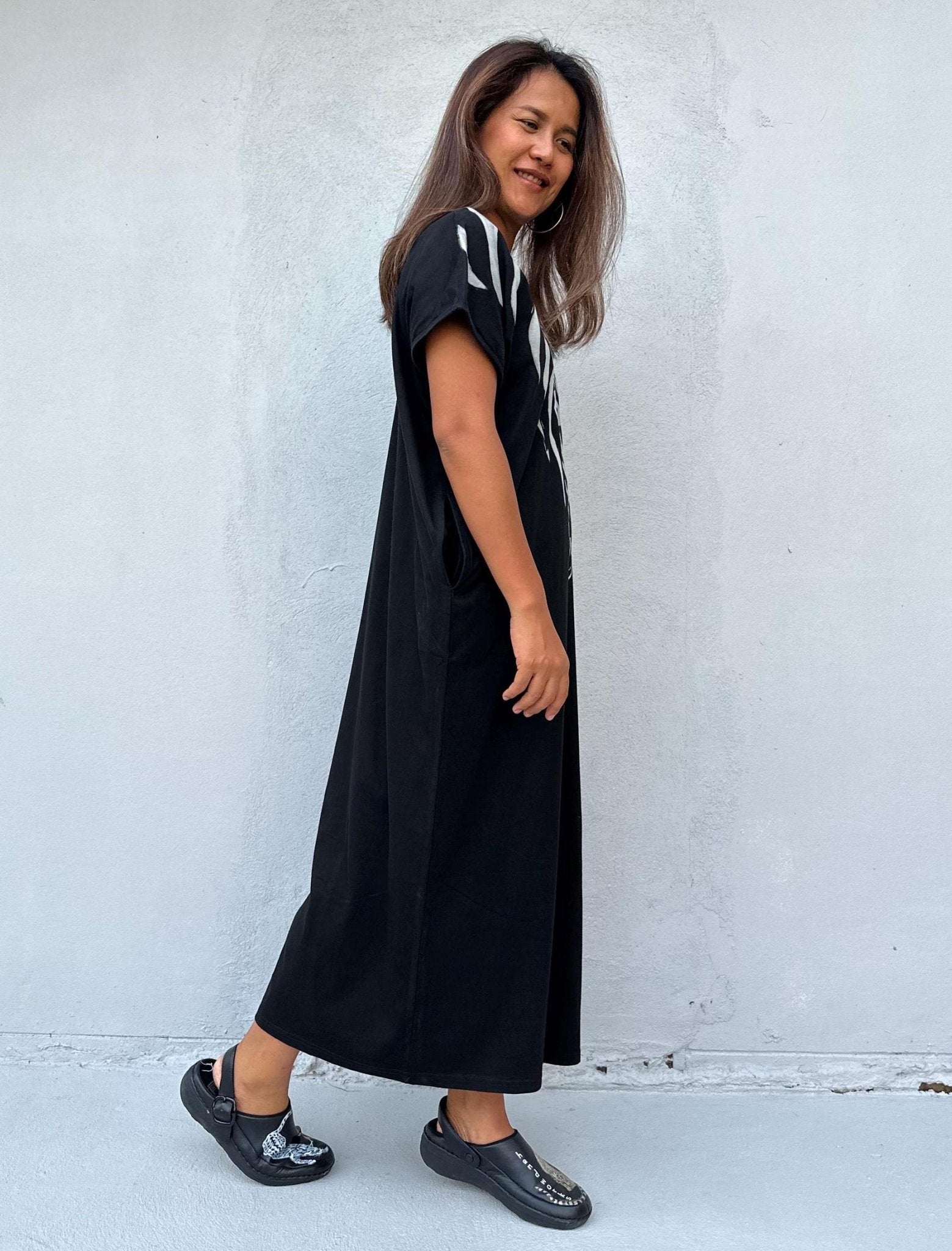 Mala Handworks Alisa Petite Cotton Kaftan in Black with Hand-Painted Zebra Design