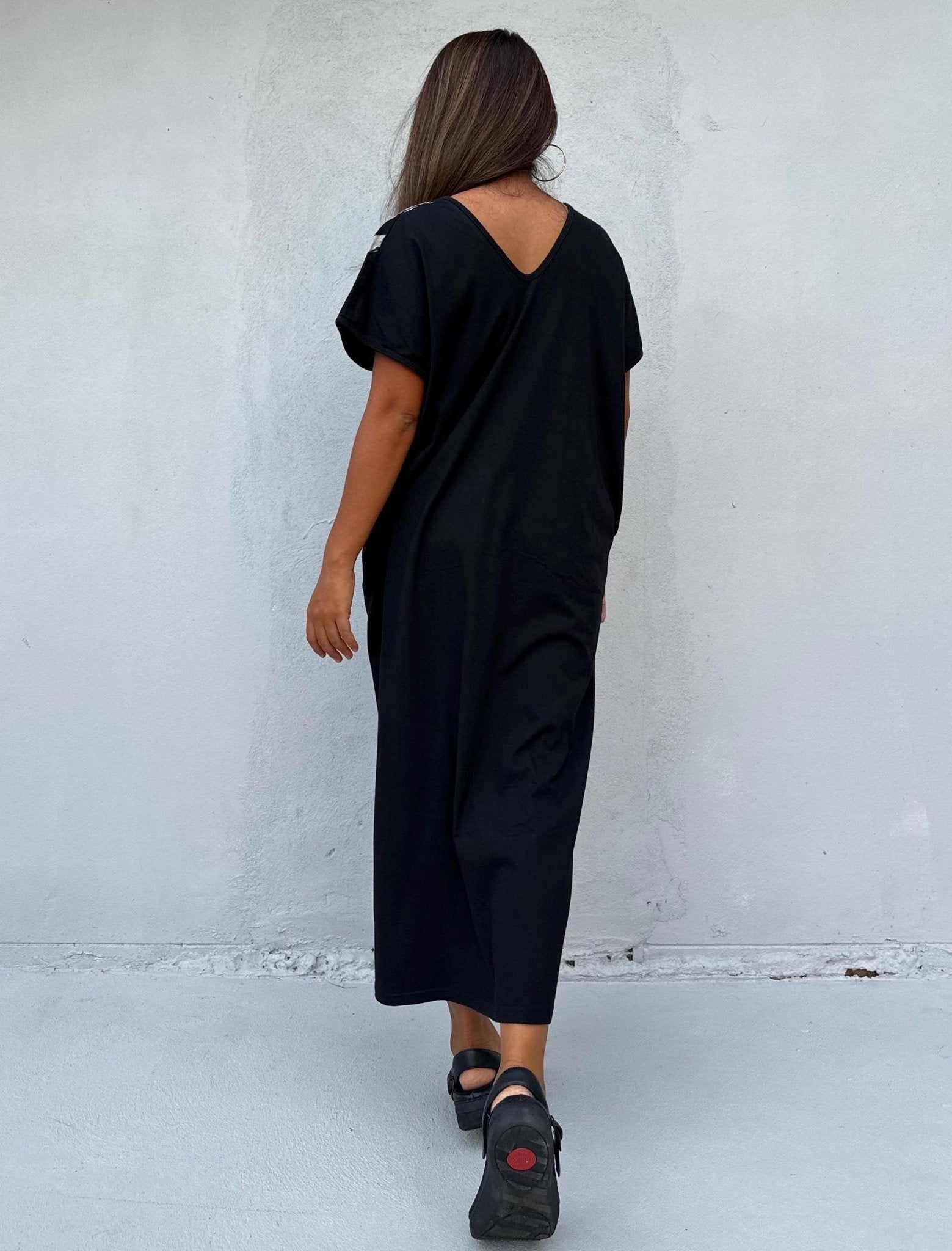 Mala Handworks Alisa Petite Cotton Kaftan in Black with Hand-Painted Zebra Design