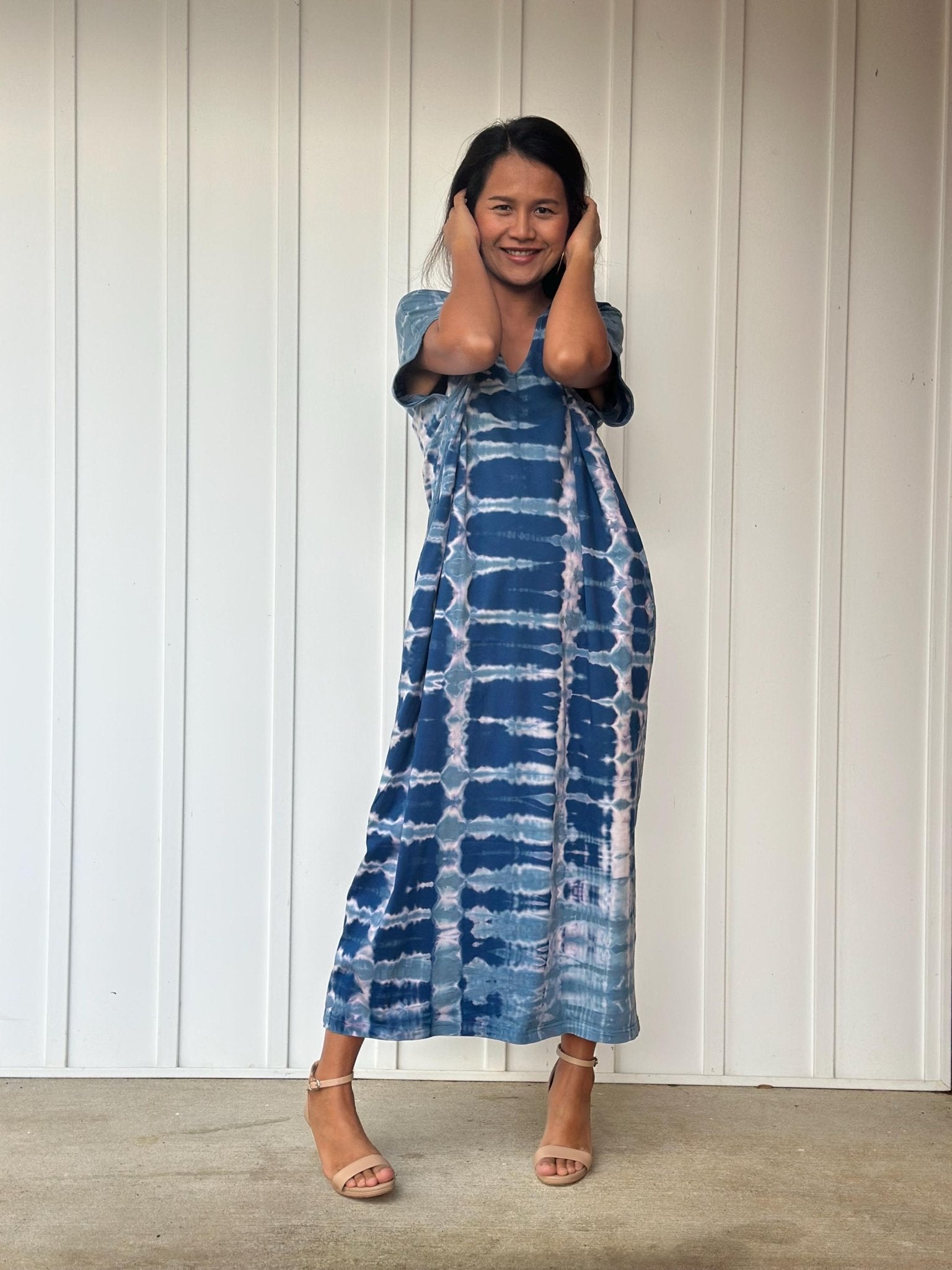 Mala Handworks Alisa Petite Cotton Kaftan in Blue Surf Tie Dye Pattern