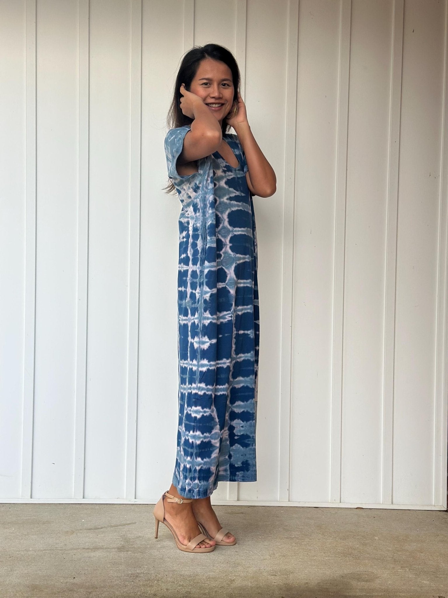 Mala Handworks Alisa Petite Cotton Kaftan in Blue Surf Tie Dye Pattern