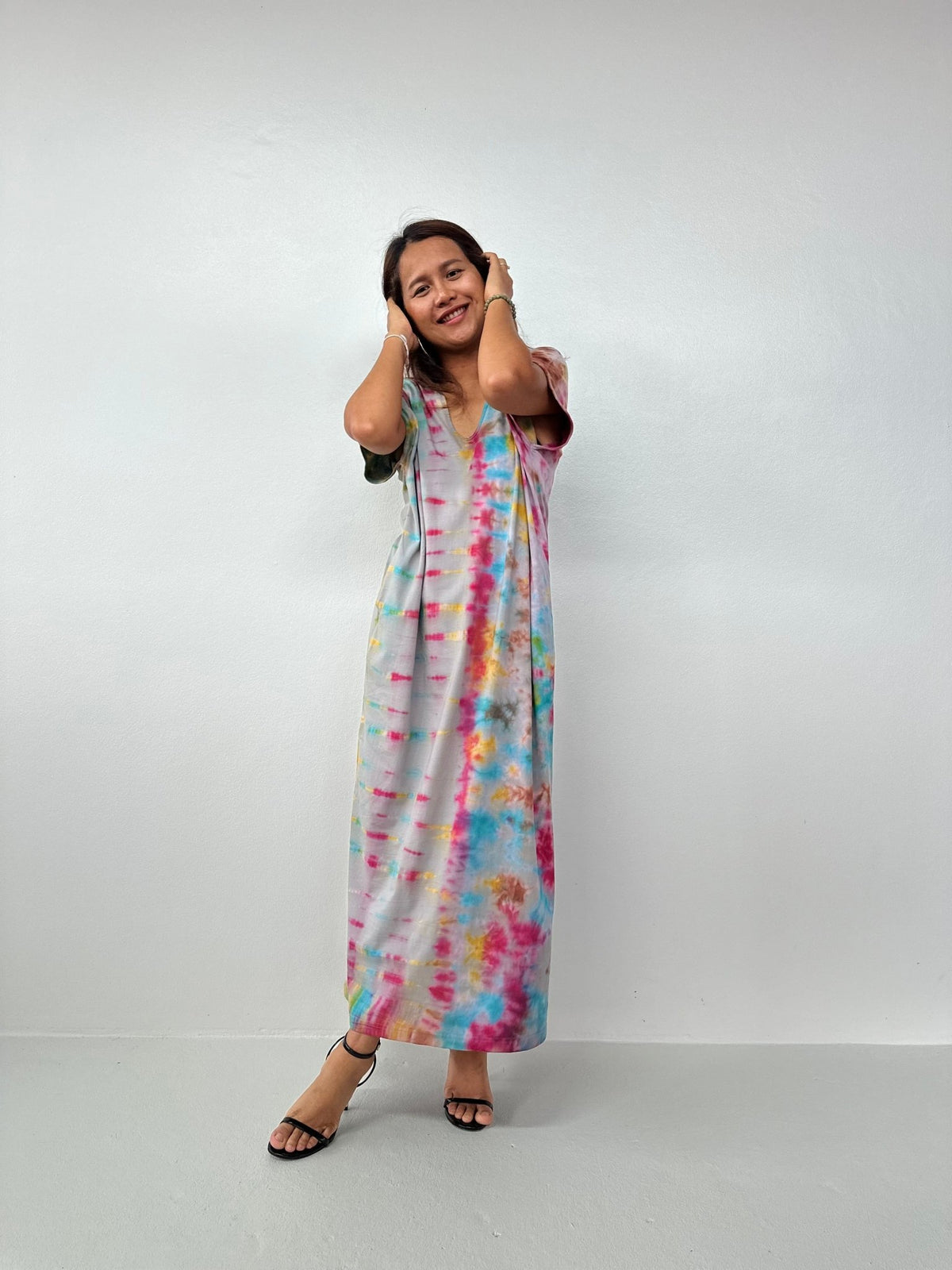 Mala Handworks Alisa Petite Cotton Kaftan in Gray Rainbow Tie Dye