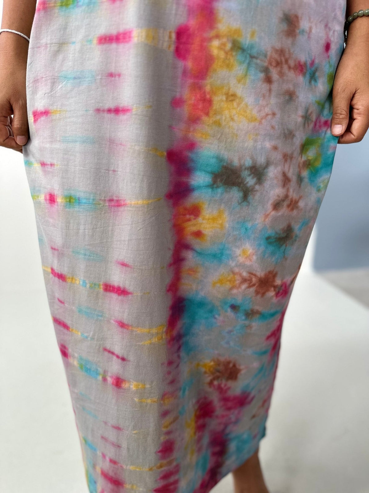 Mala Handworks Alisa Petite Cotton Kaftan in Gray Rainbow Tie Dye